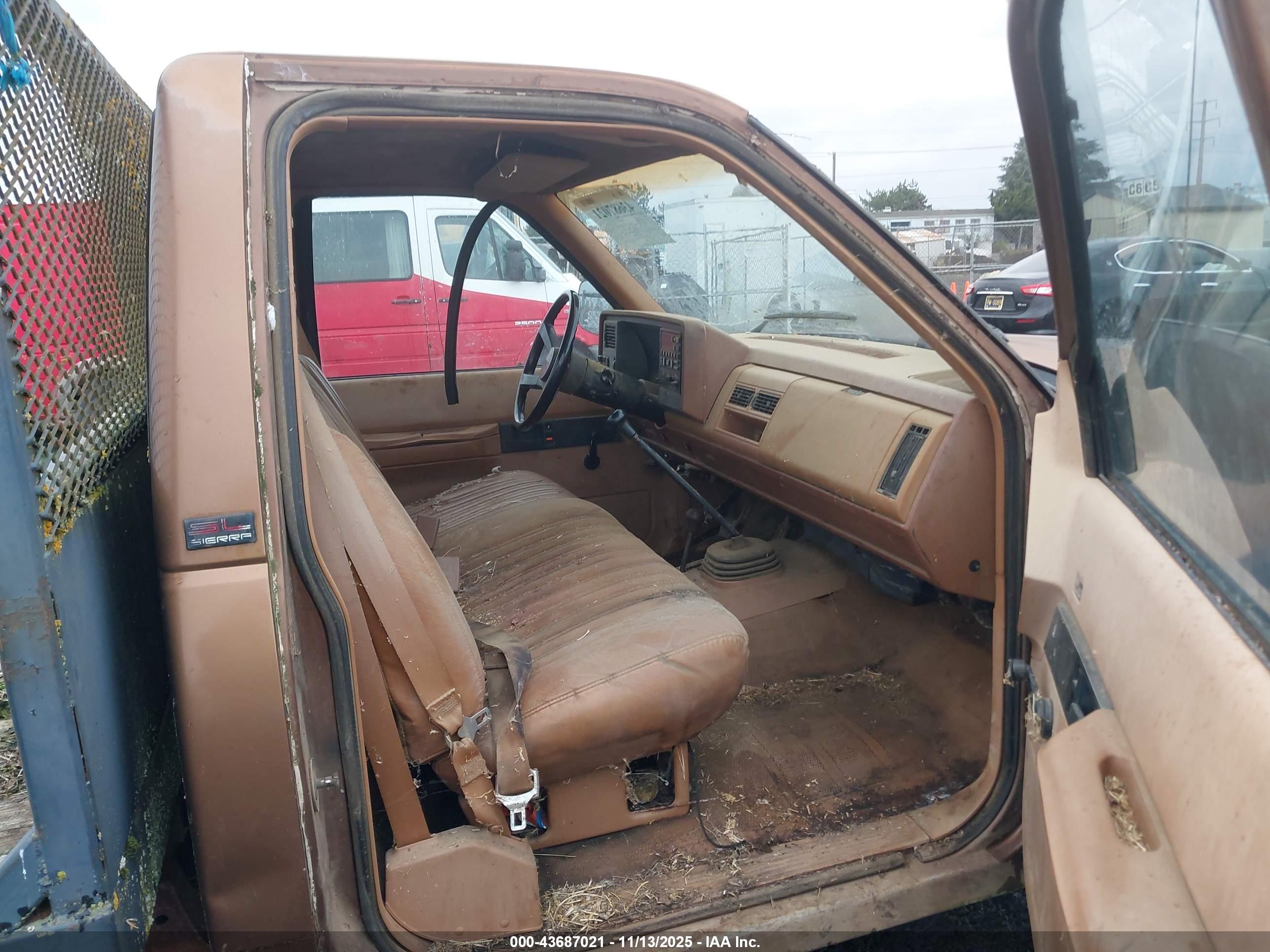 GMC SIERRA image 5