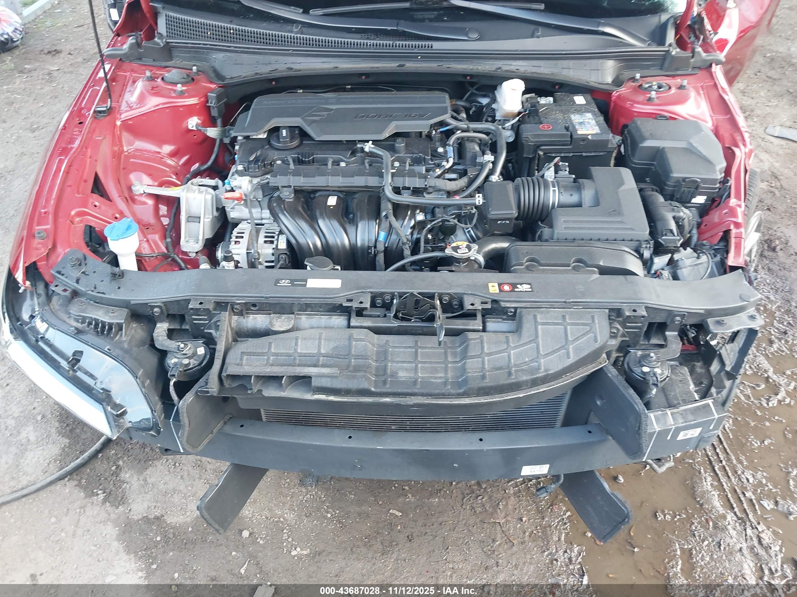 HYUNDAI ELANTRA image 10