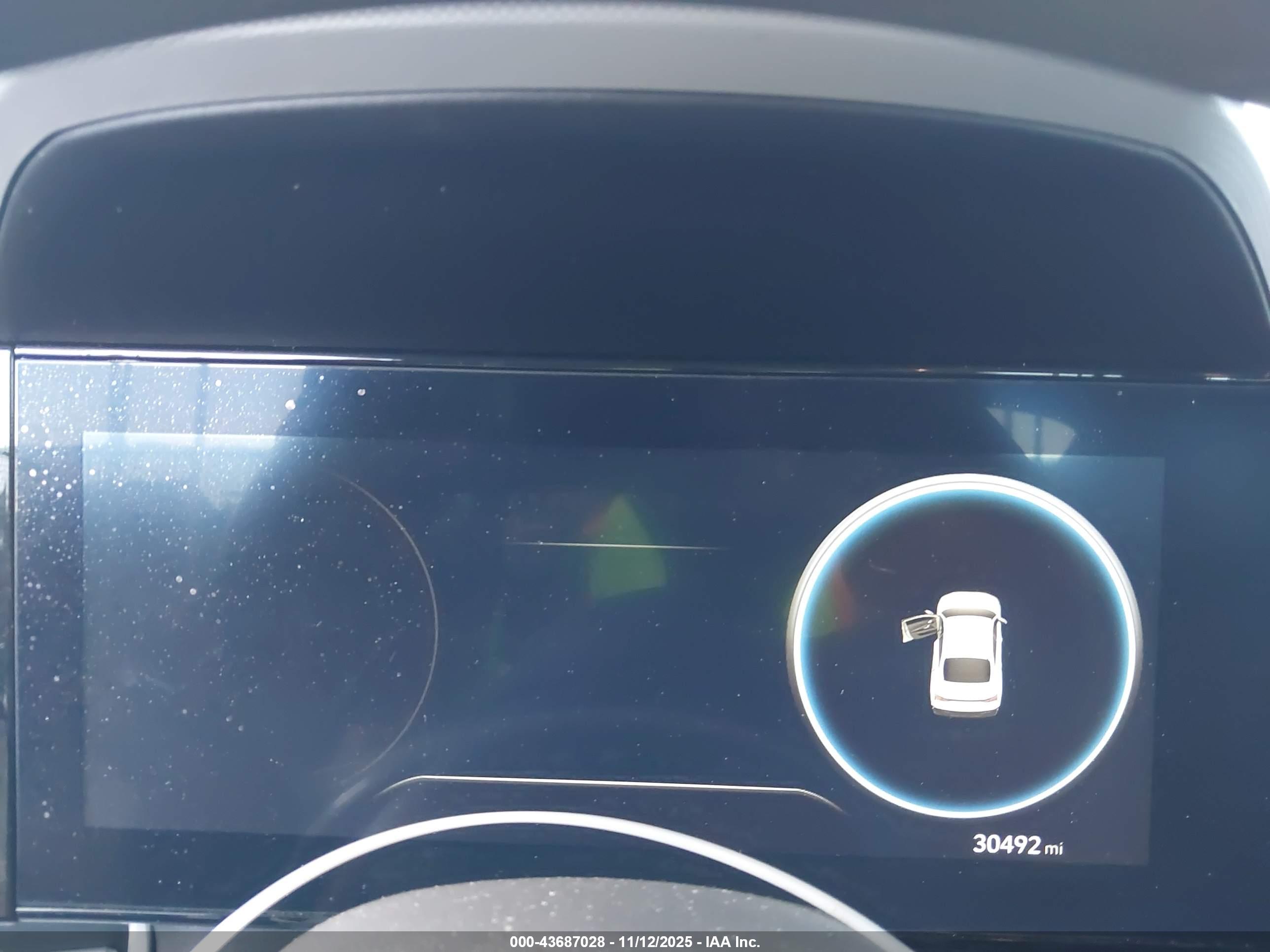 HYUNDAI ELANTRA image 7