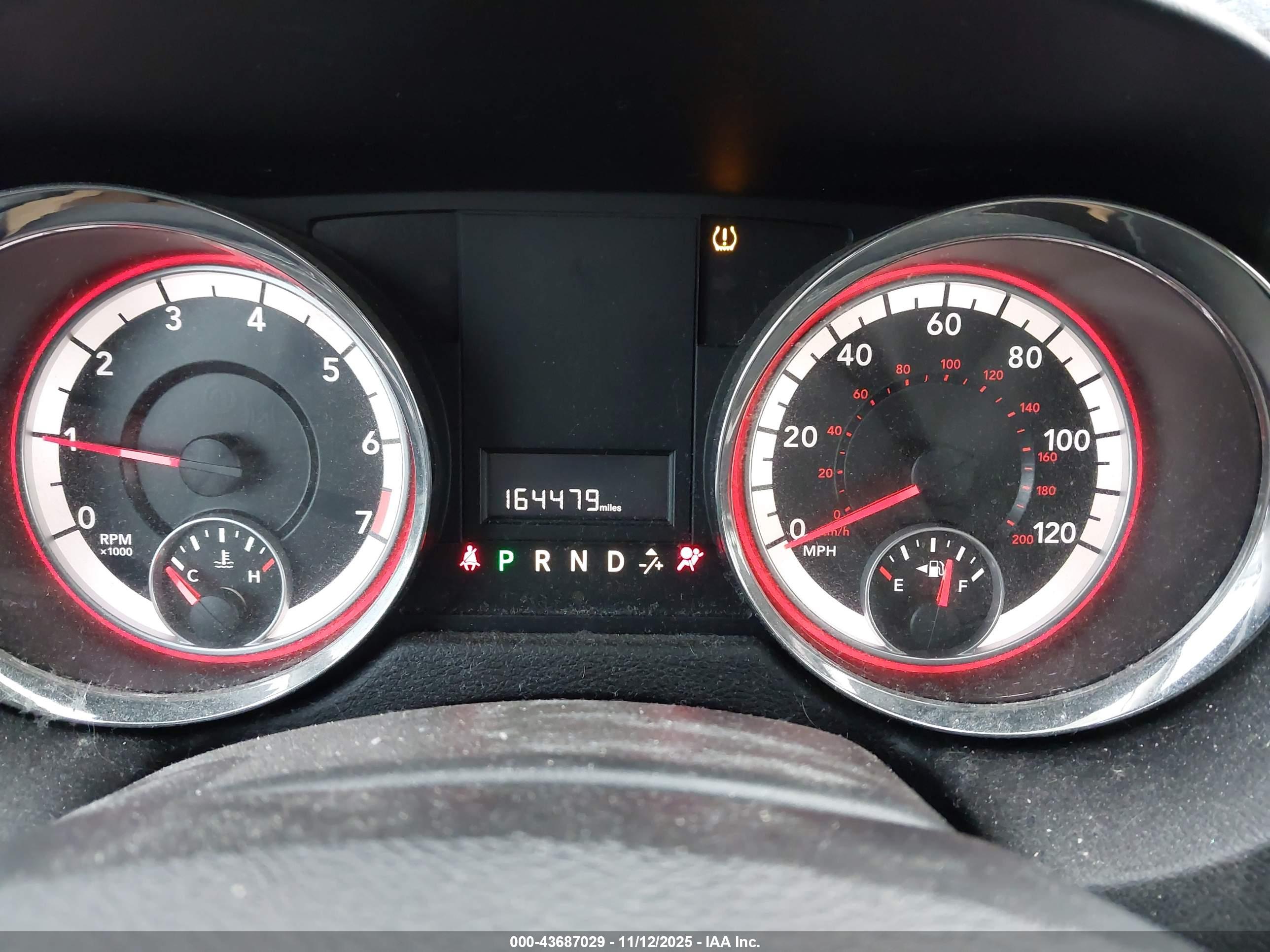DODGE GRAND image 7