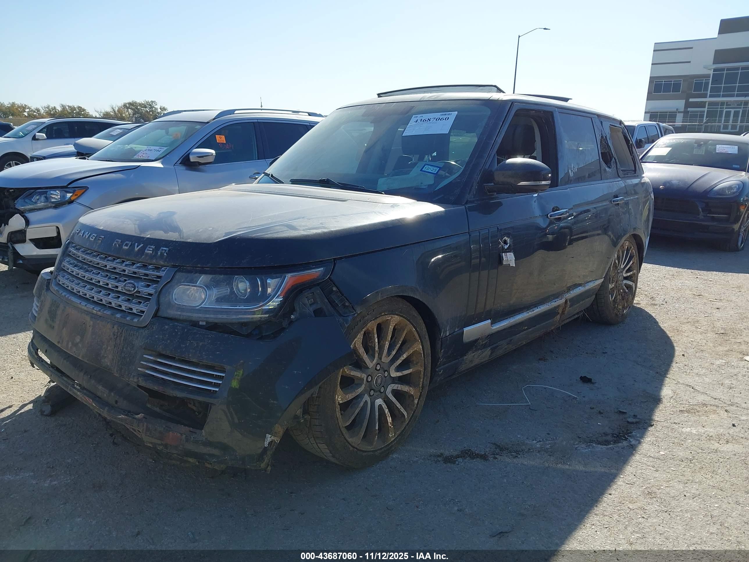 LAND ROVER image 2