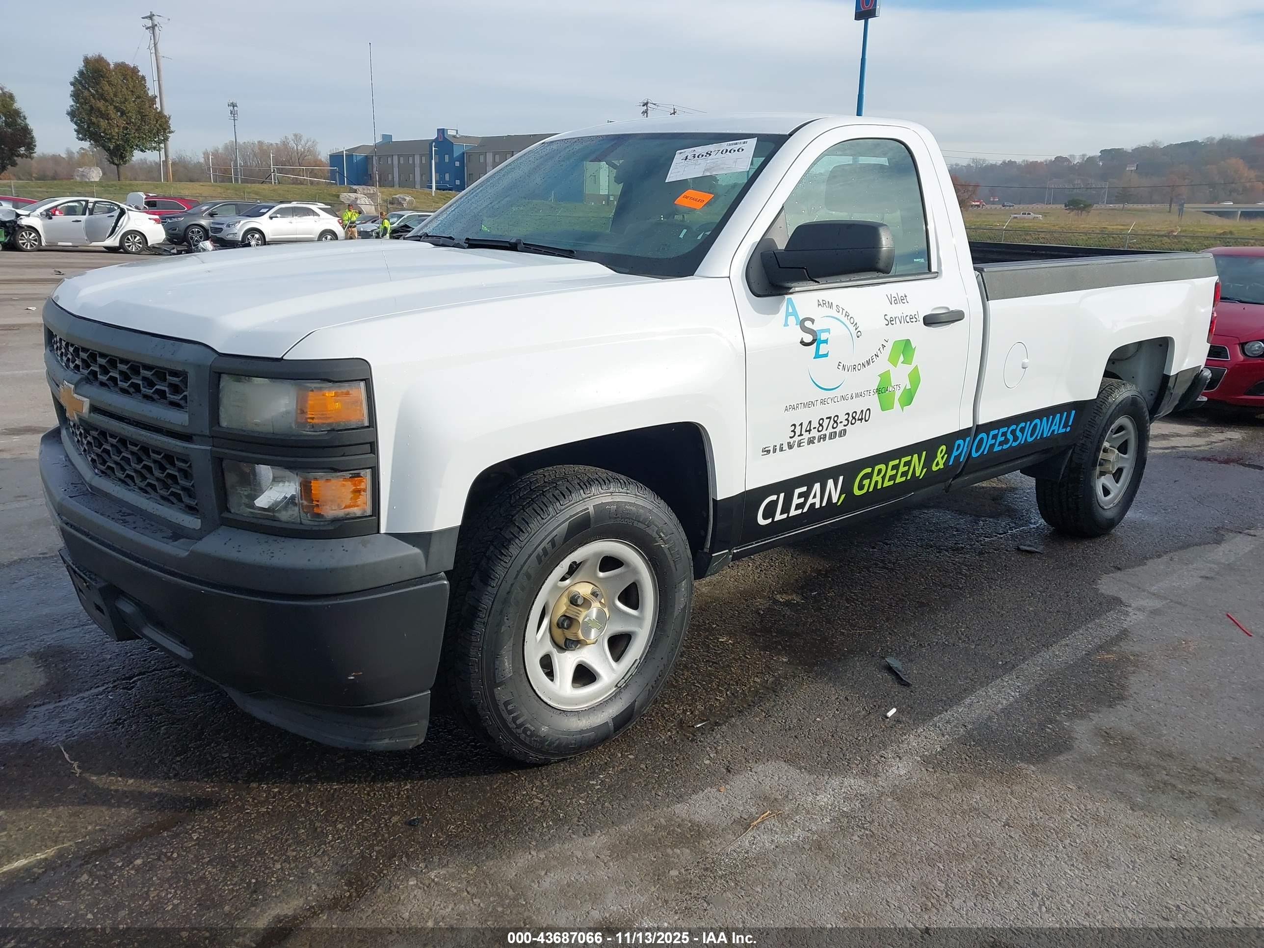 CHEVROLET SILVERADO image 2