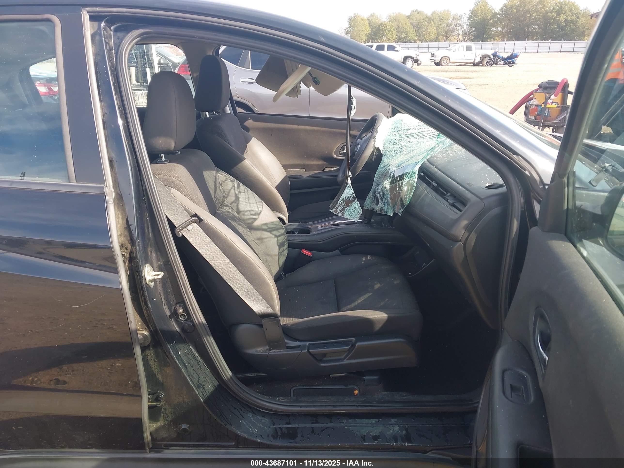 HONDA HR-V image 5