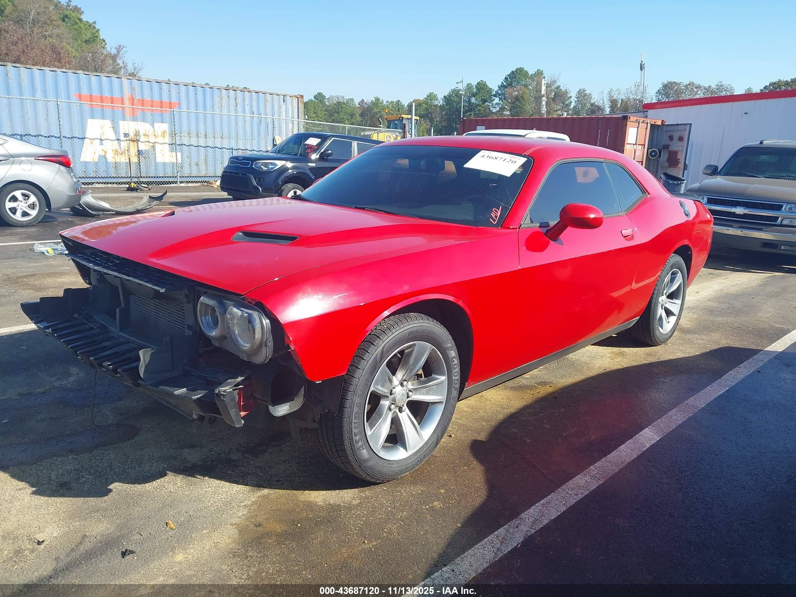 DODGE CHALLENGER image 2