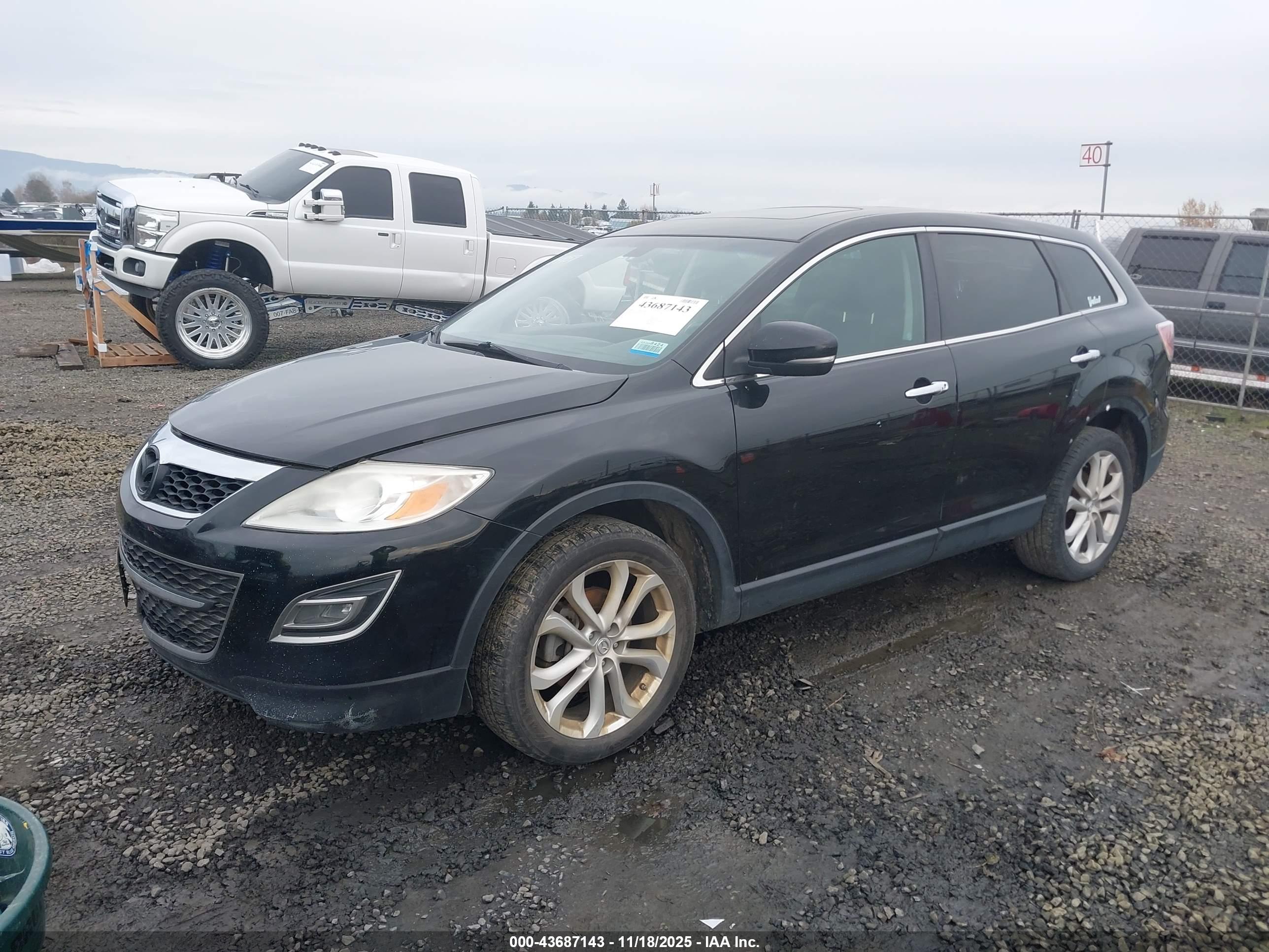 MAZDA CX-9 image 2
