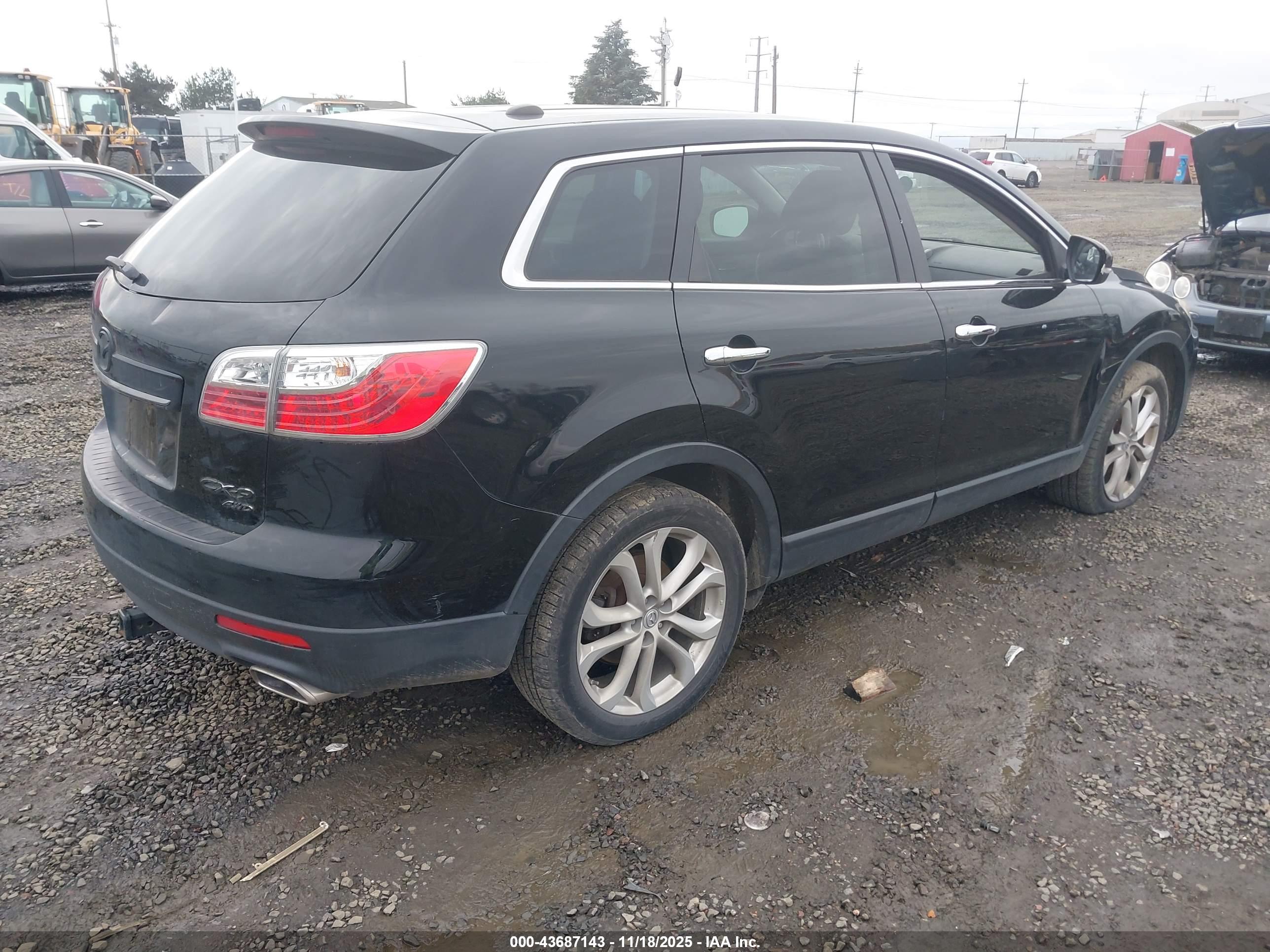 MAZDA CX-9 image 4