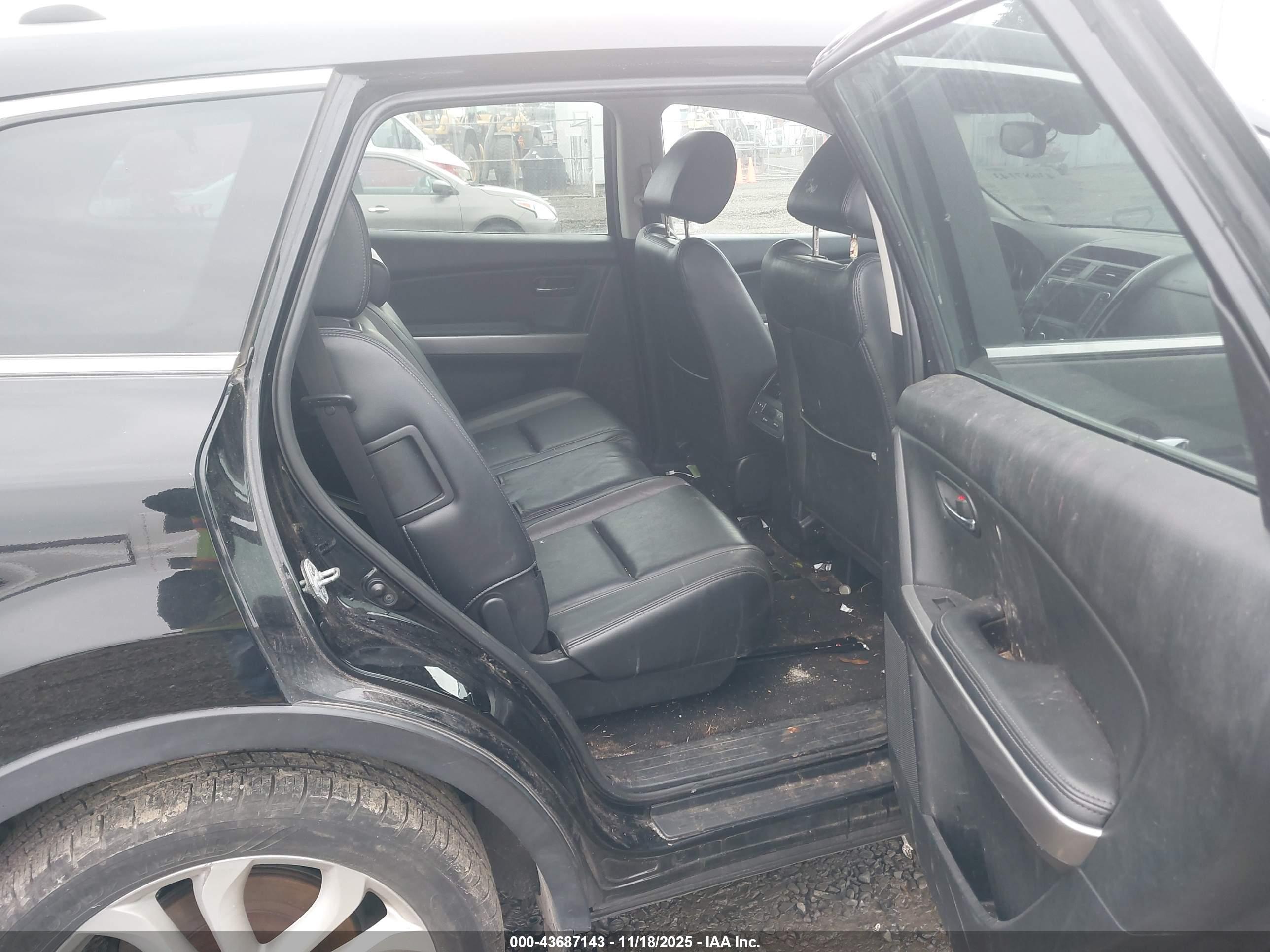 MAZDA CX-9 image 8