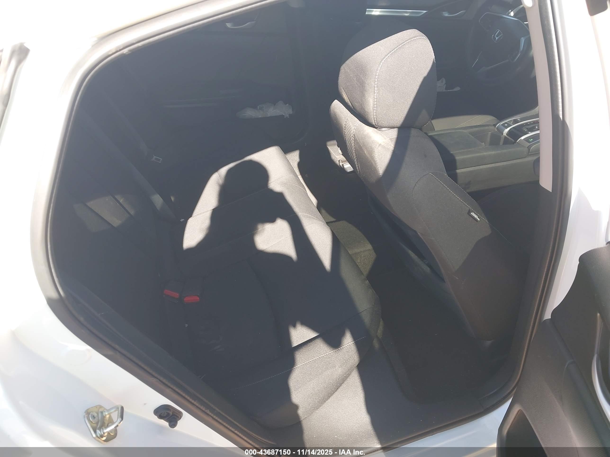 HONDA CIVIC image 8