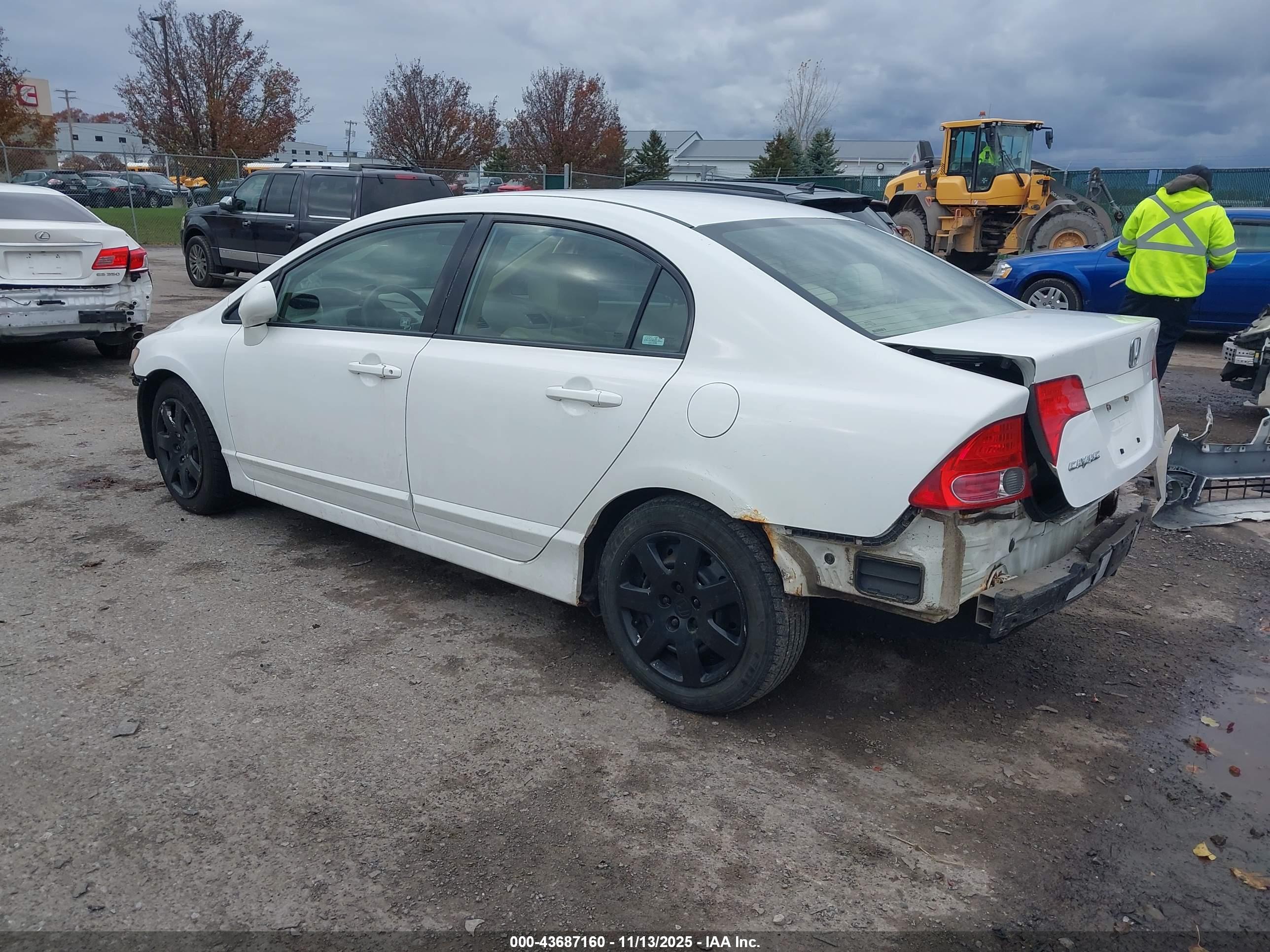 HONDA CIVIC image 3