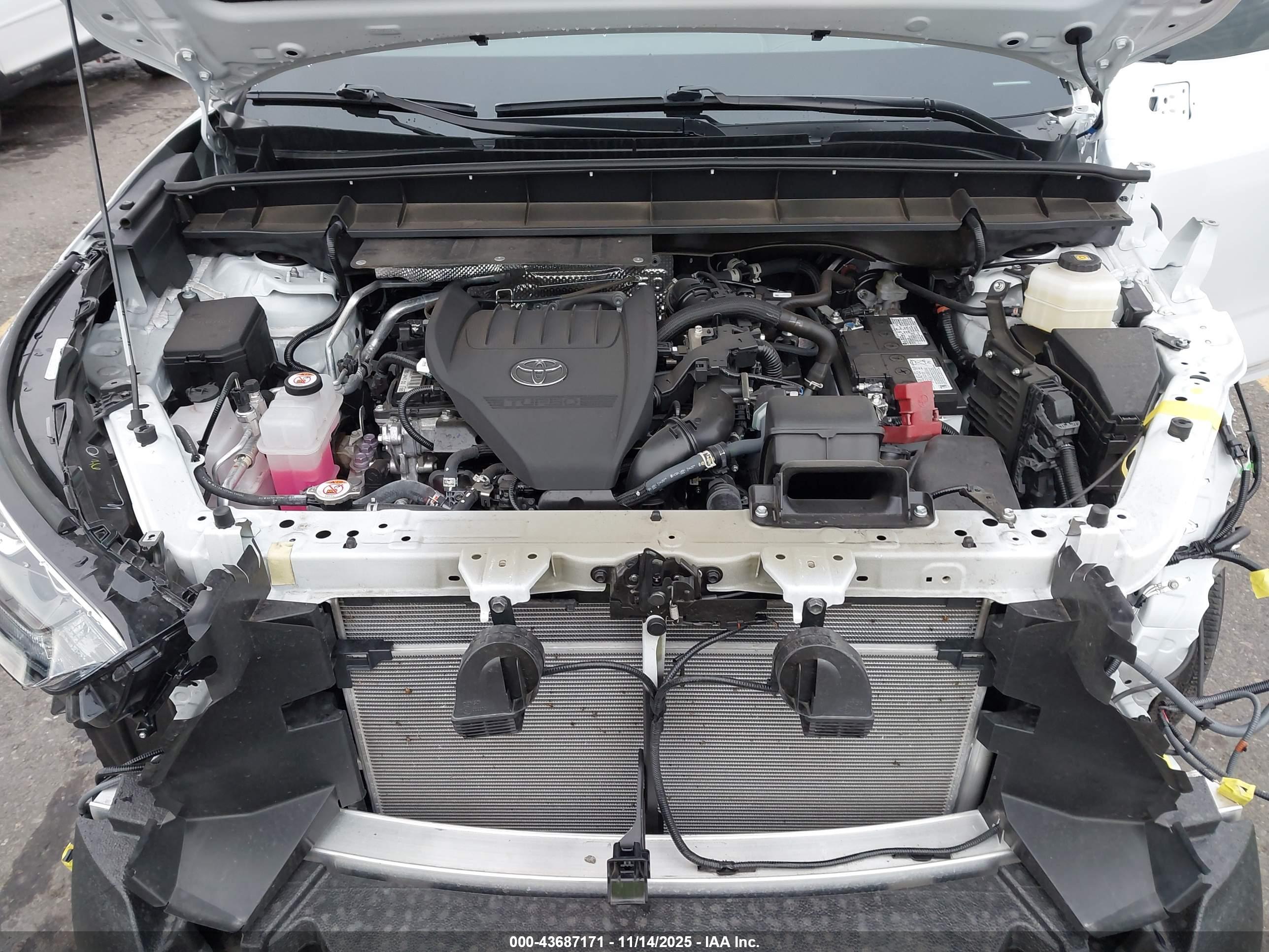 TOYOTA HIGHLANDER image 10
