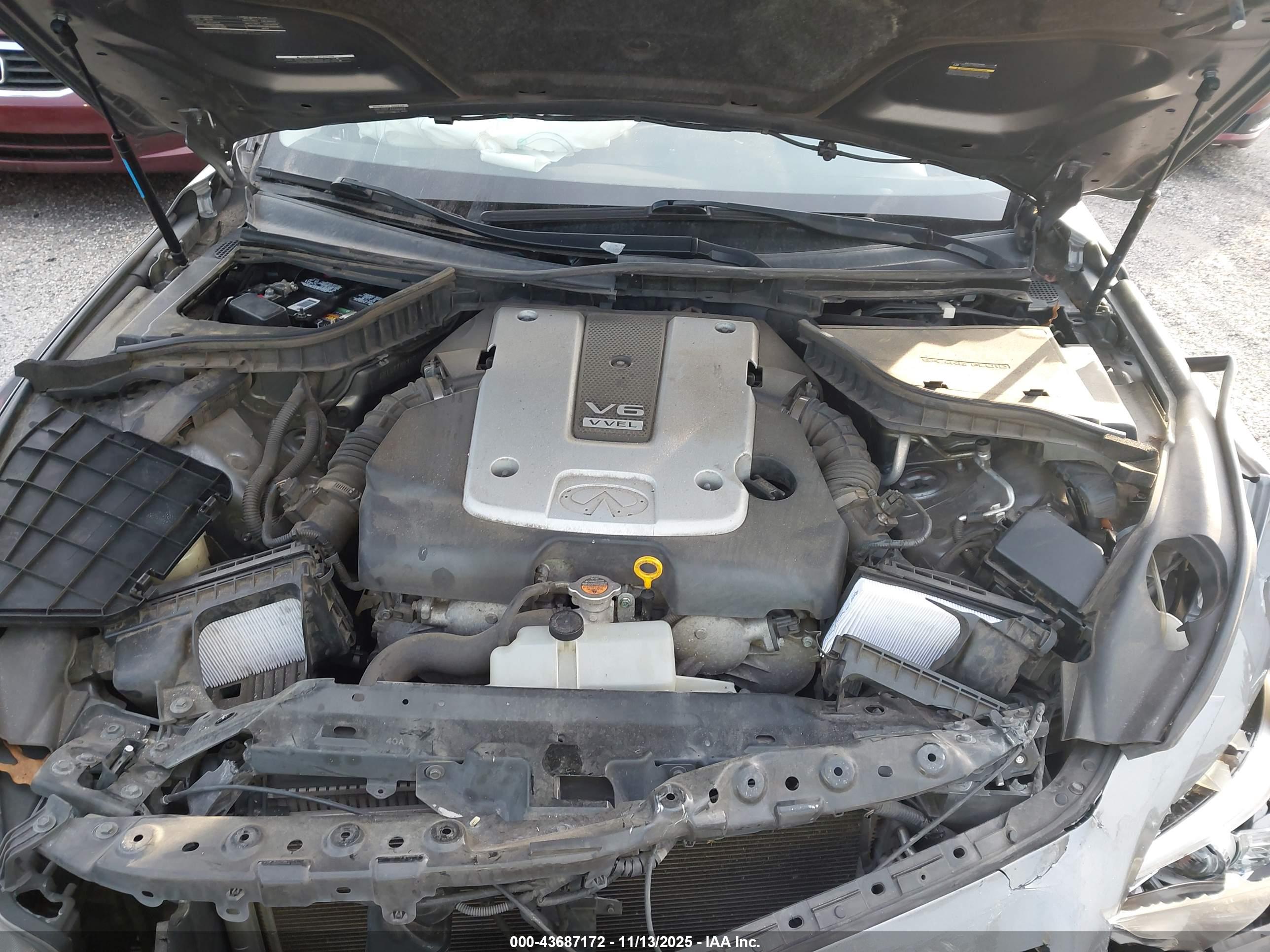 INFINITI Q50 image 10