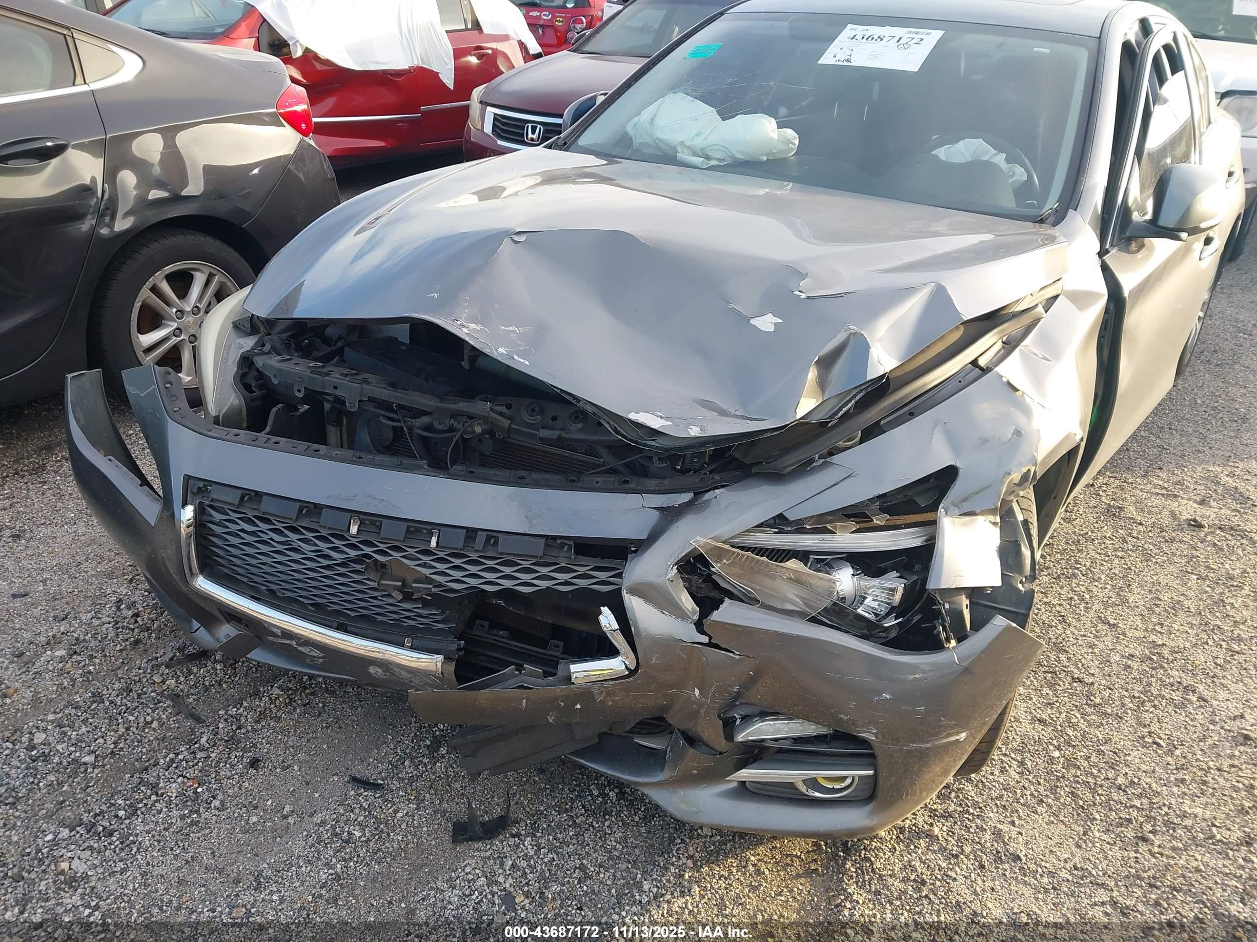 INFINITI Q50 image 6