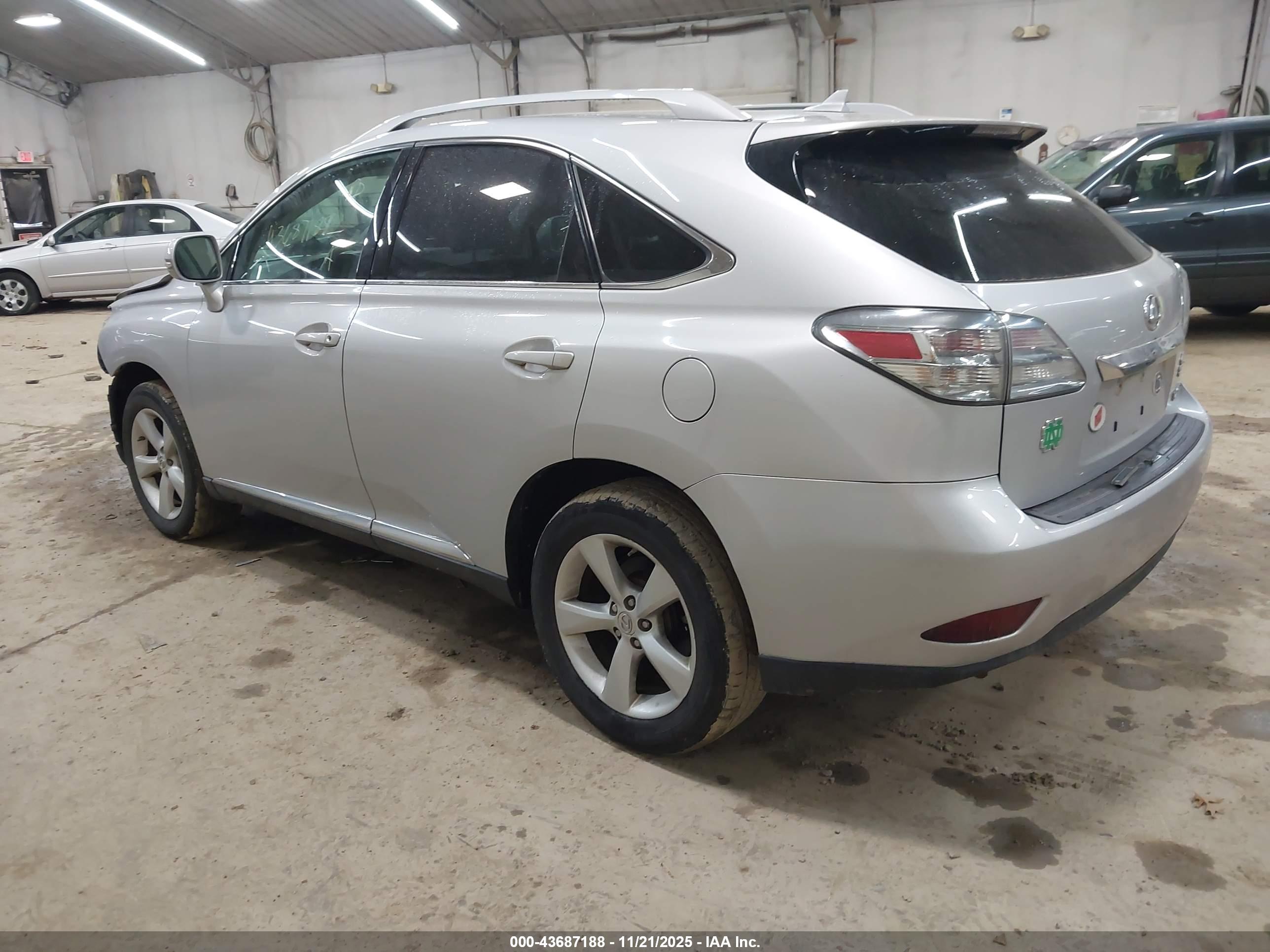 LEXUS RX image 3