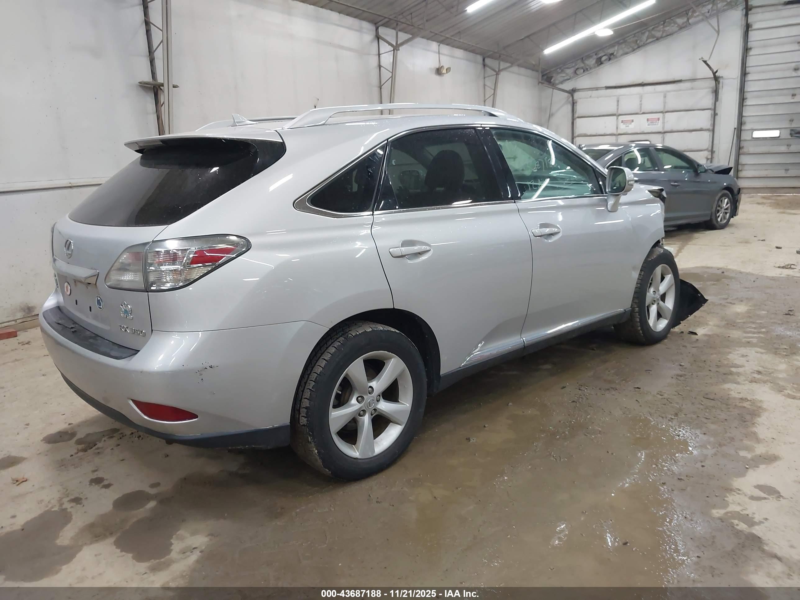 LEXUS RX image 4