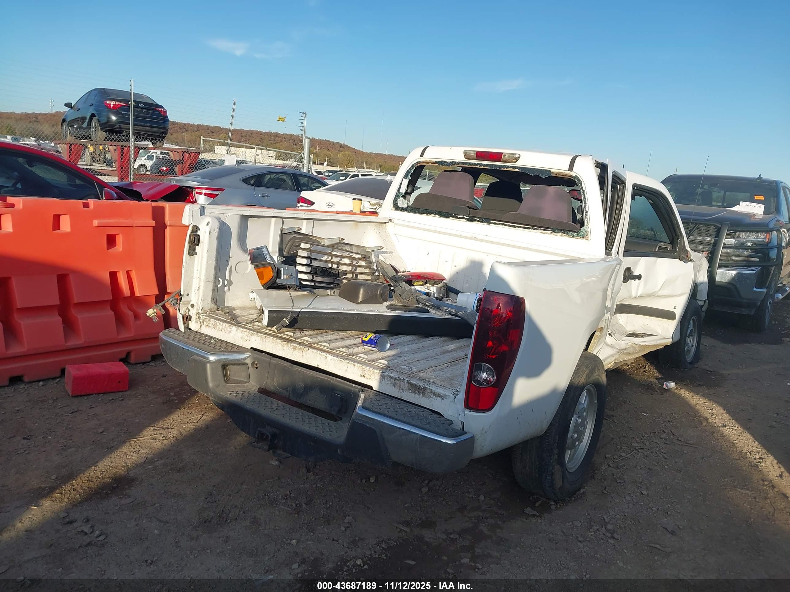 GMC CANYON image 4