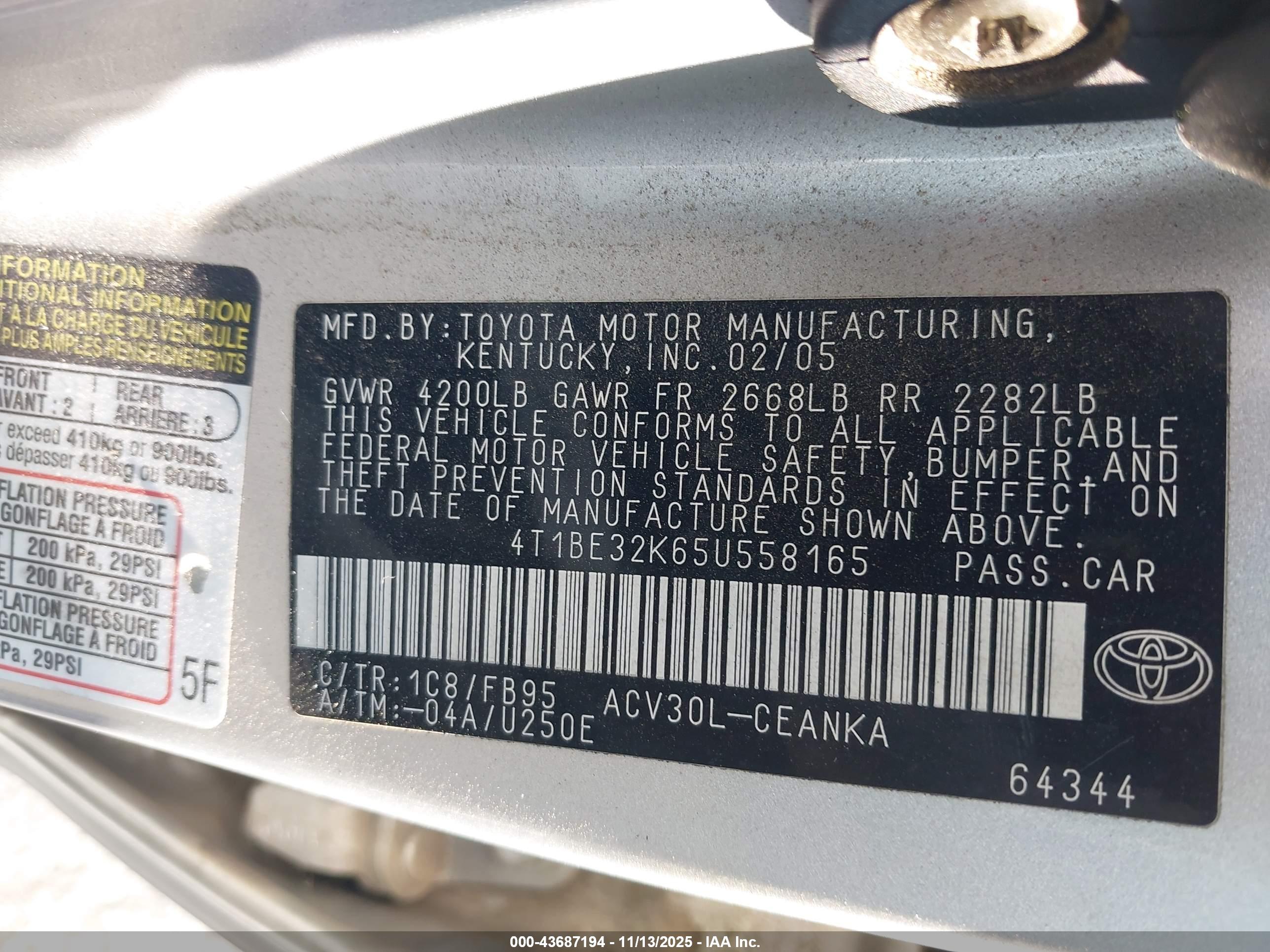 TOYOTA CAMRY image 9