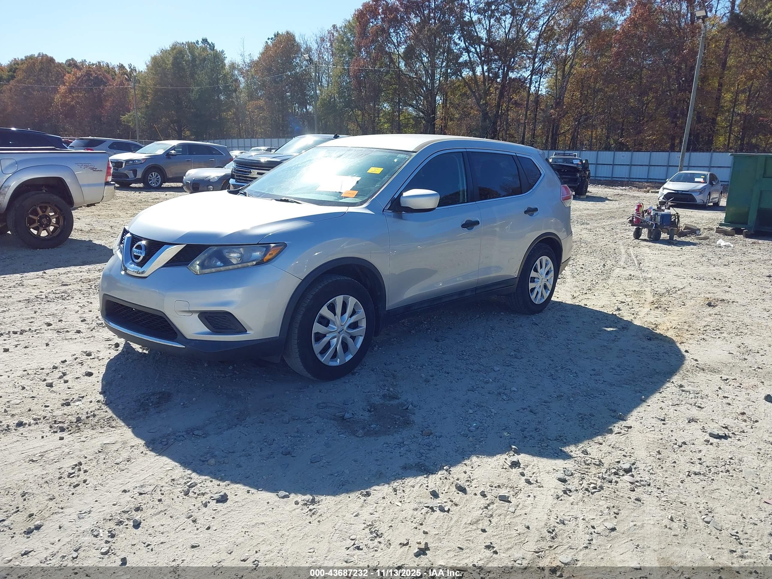 NISSAN ROGUE image 2