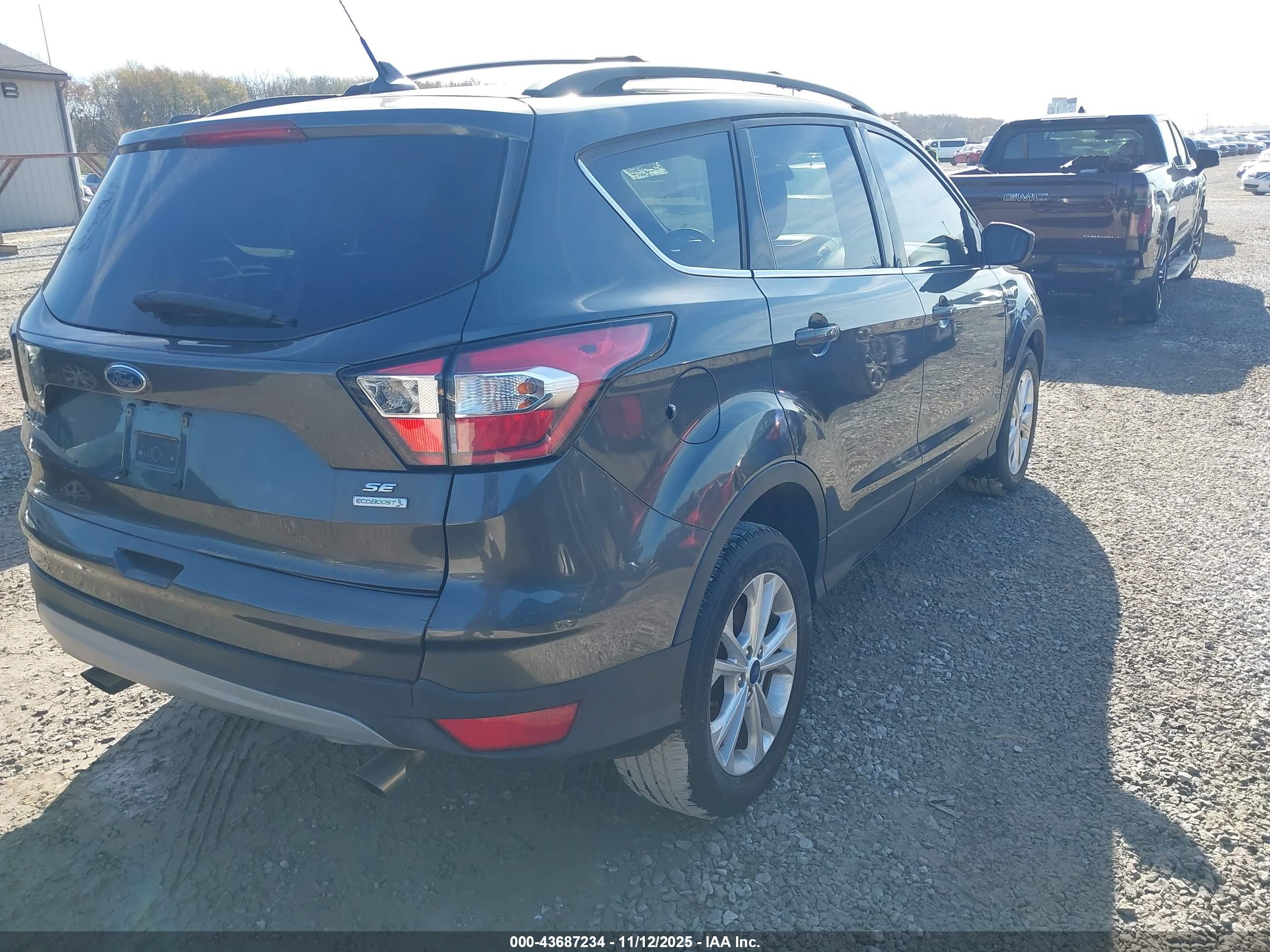 FORD ESCAPE image 4