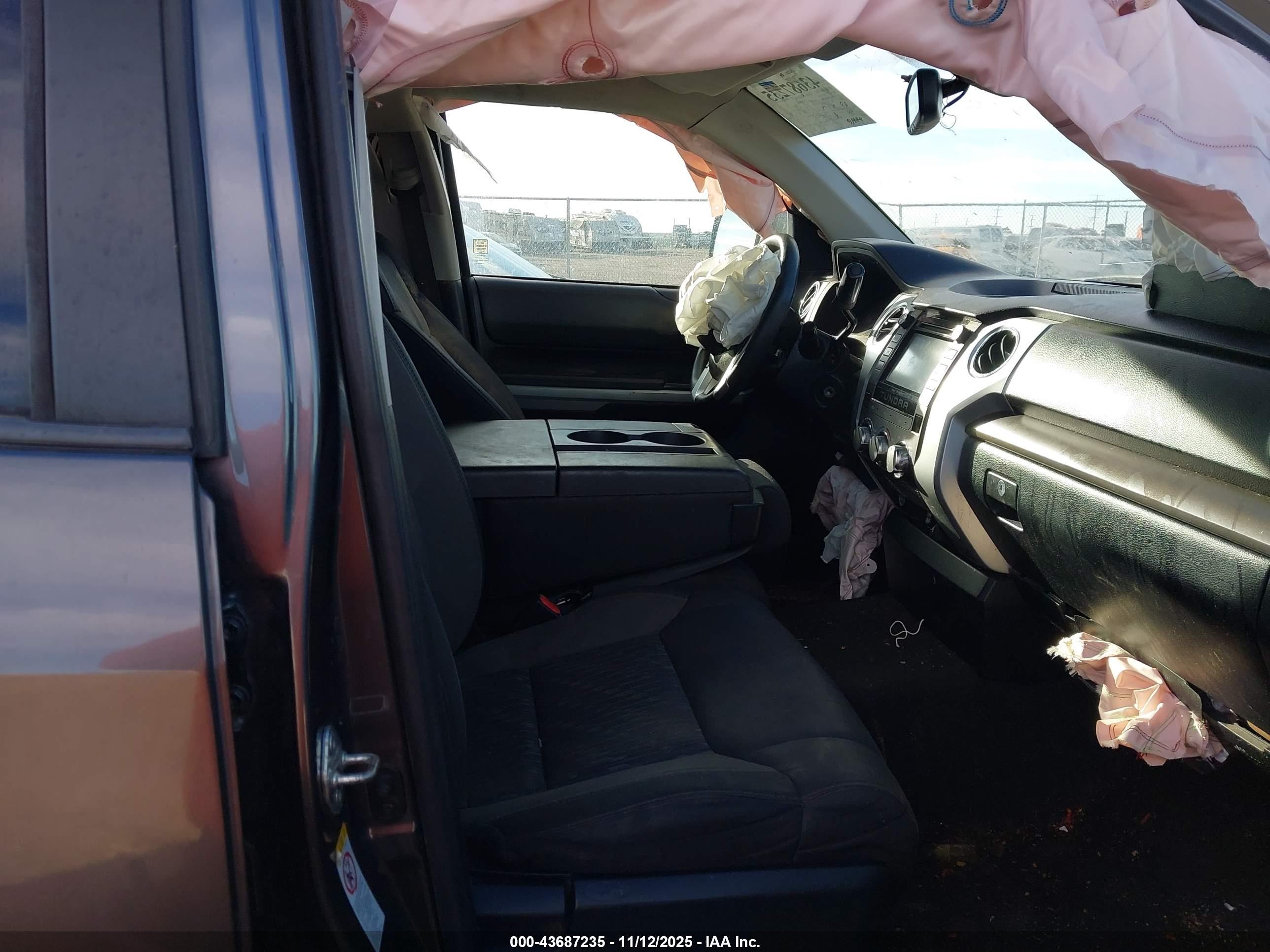 TOYOTA TUNDRA image 5