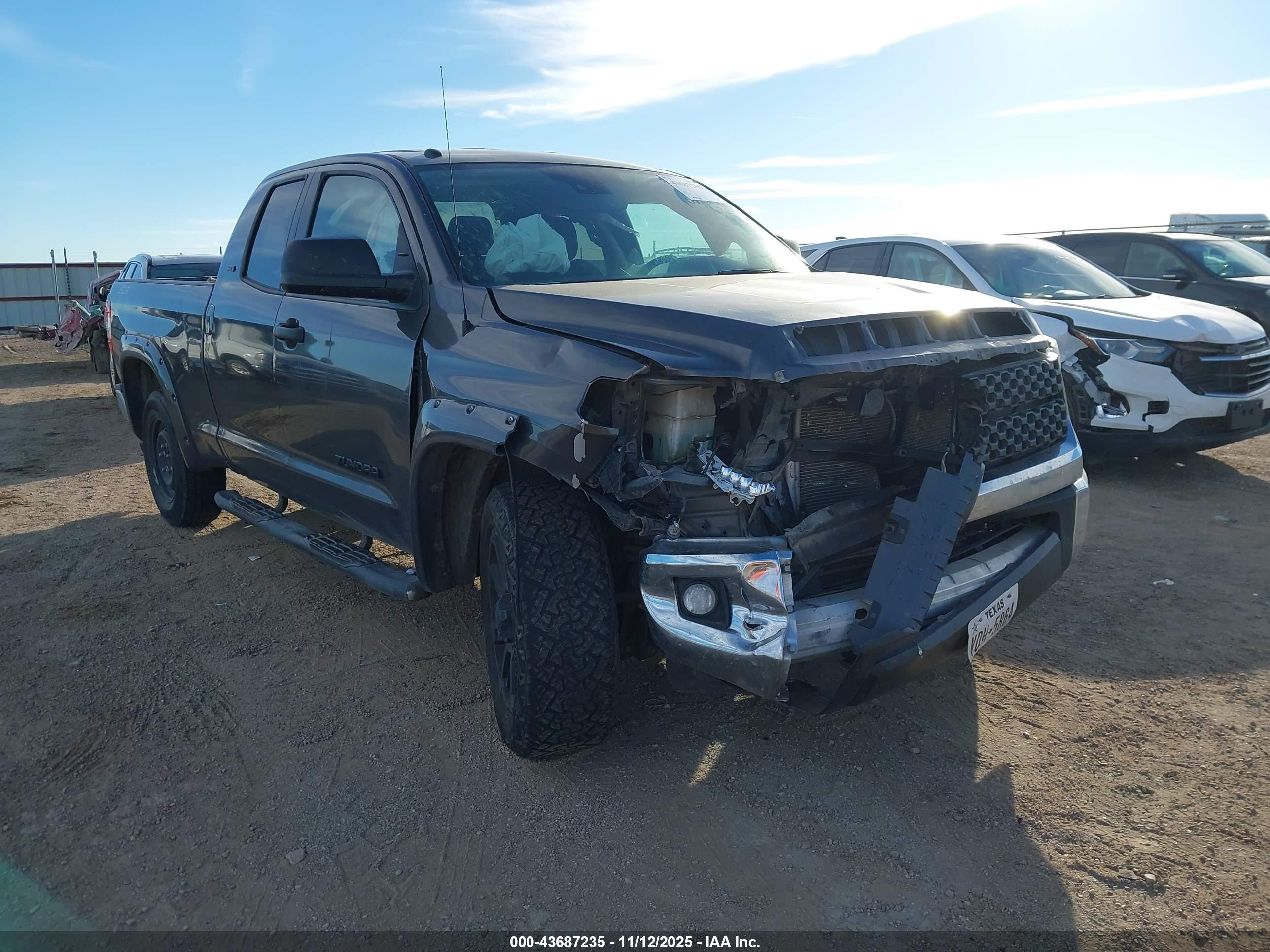TOYOTA TUNDRA image 6