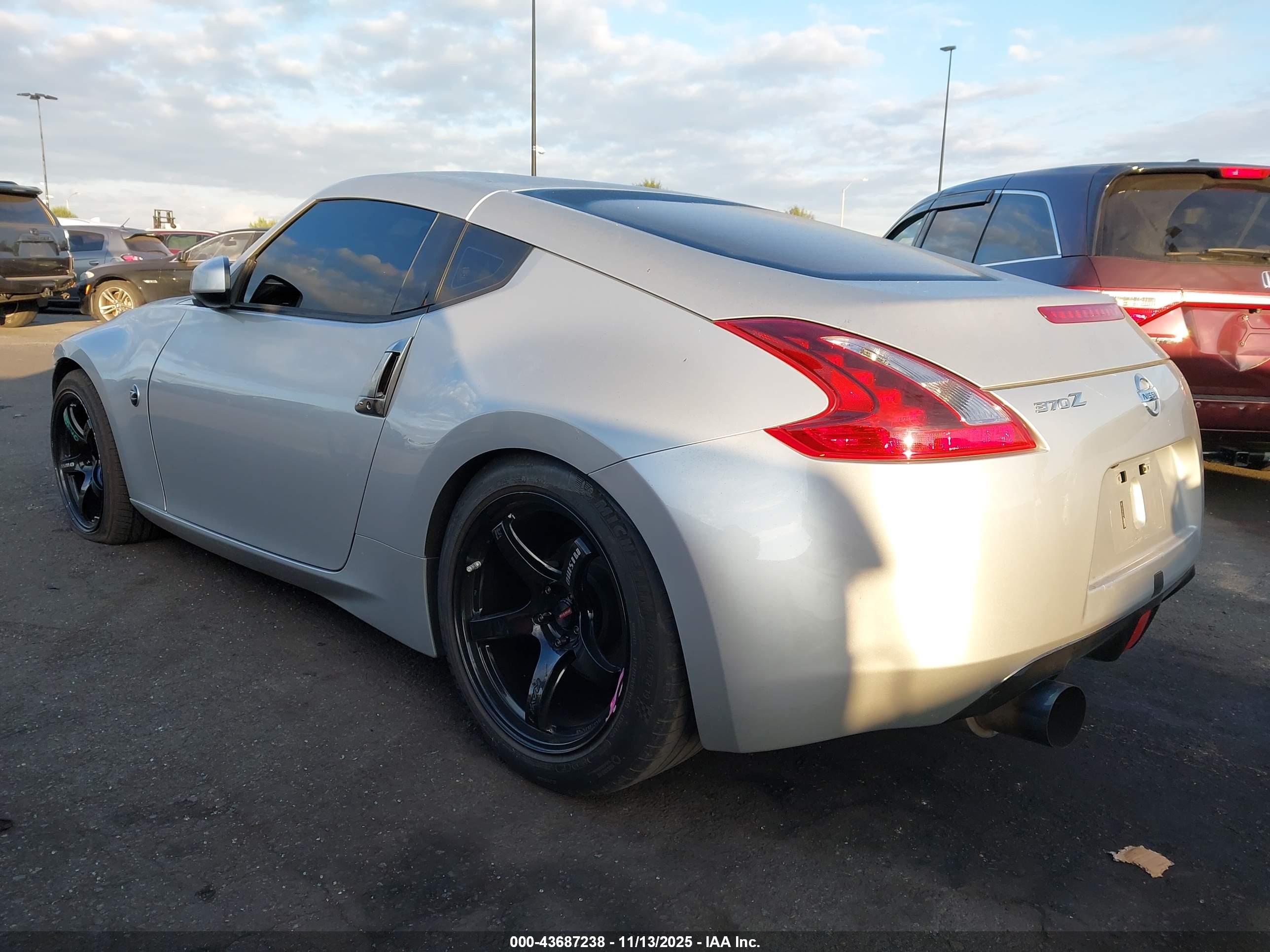 NISSAN 370Z image 3