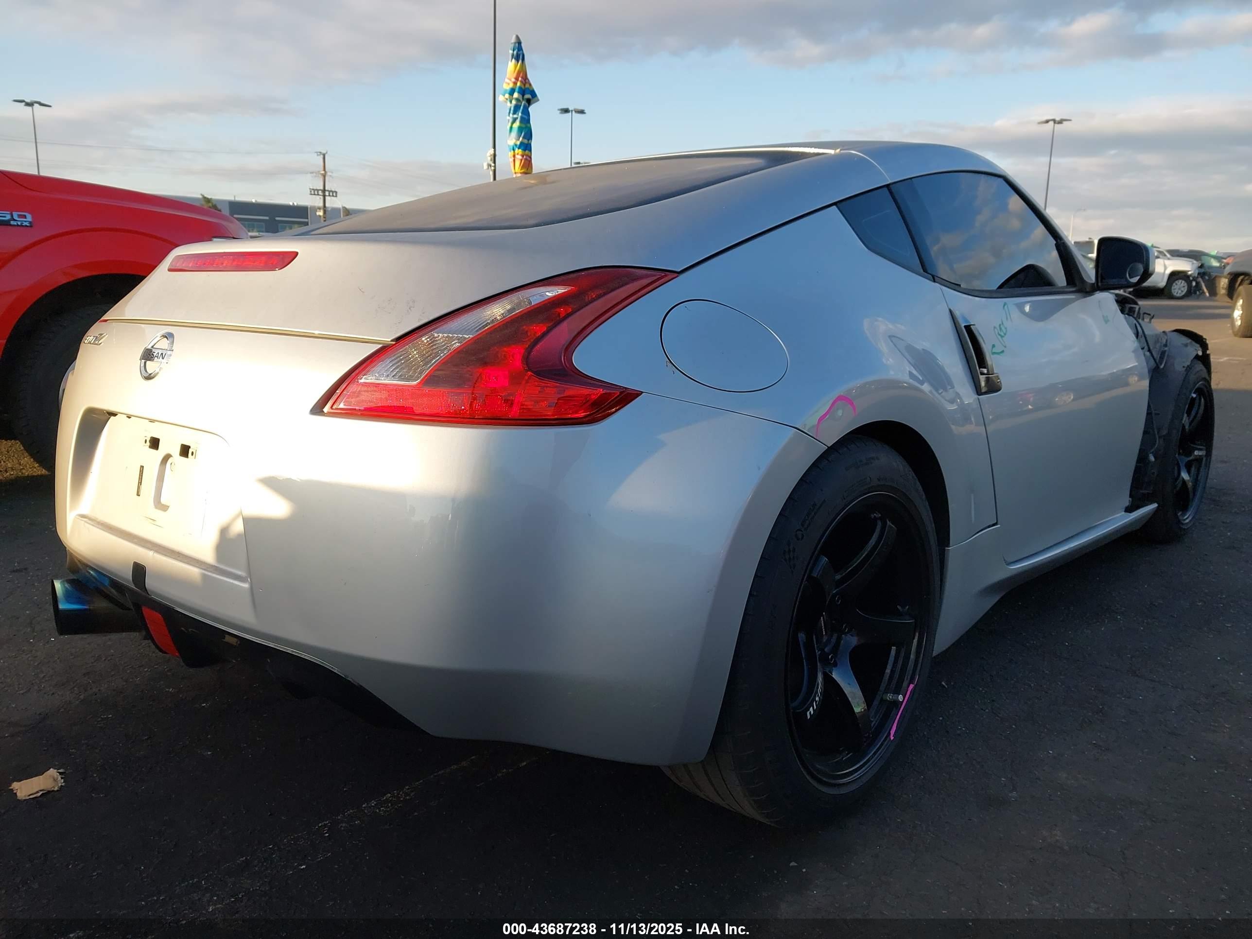 NISSAN 370Z image 4