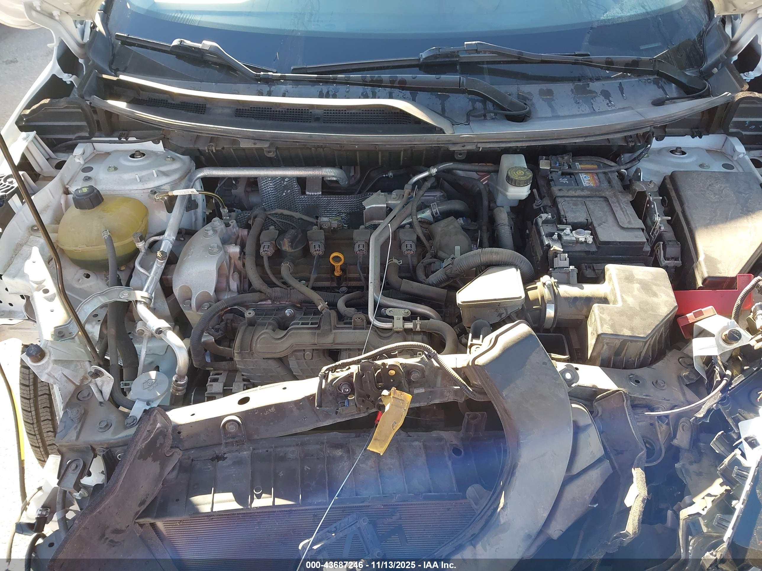 NISSAN ROGUE image 10