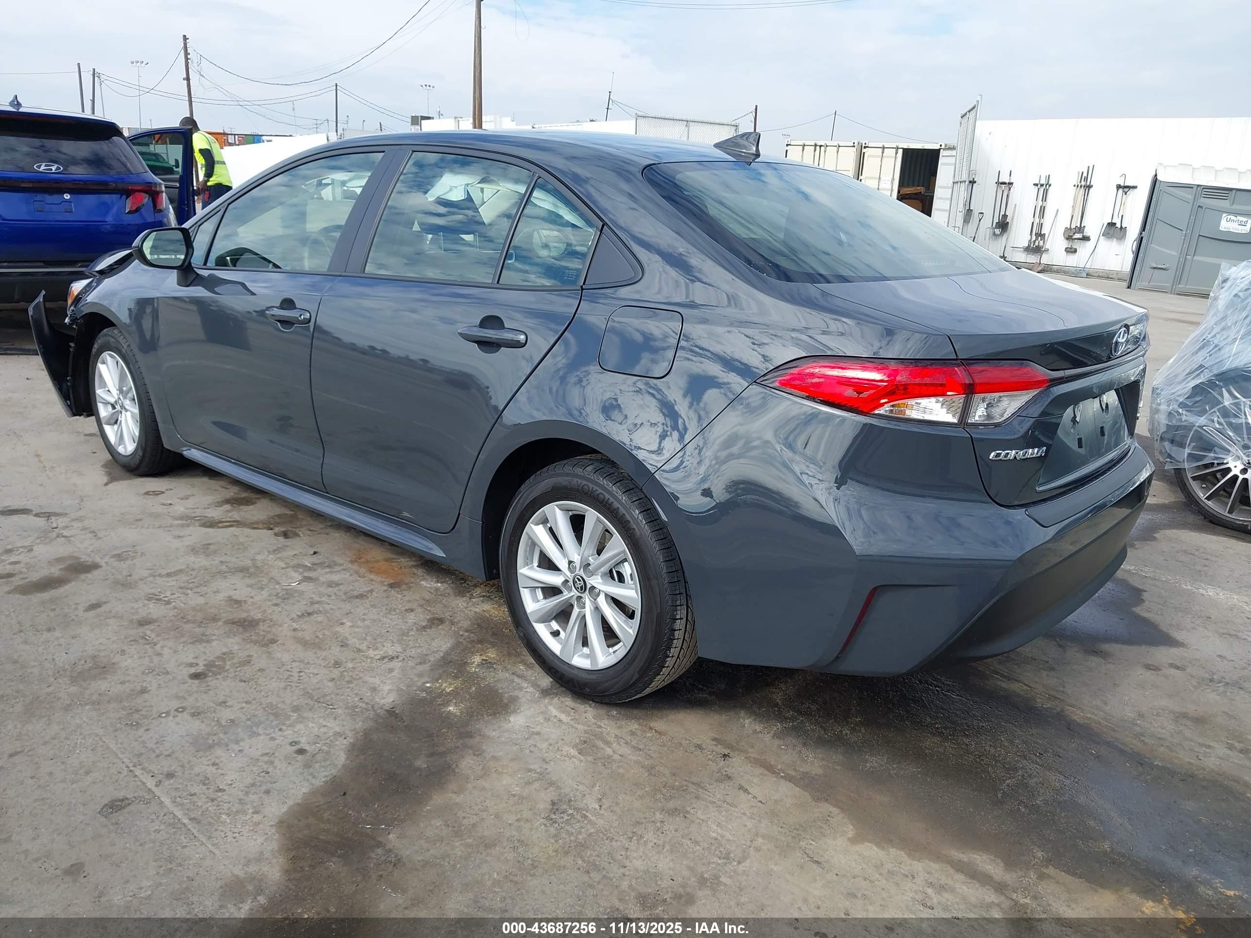 TOYOTA COROLLA image 3