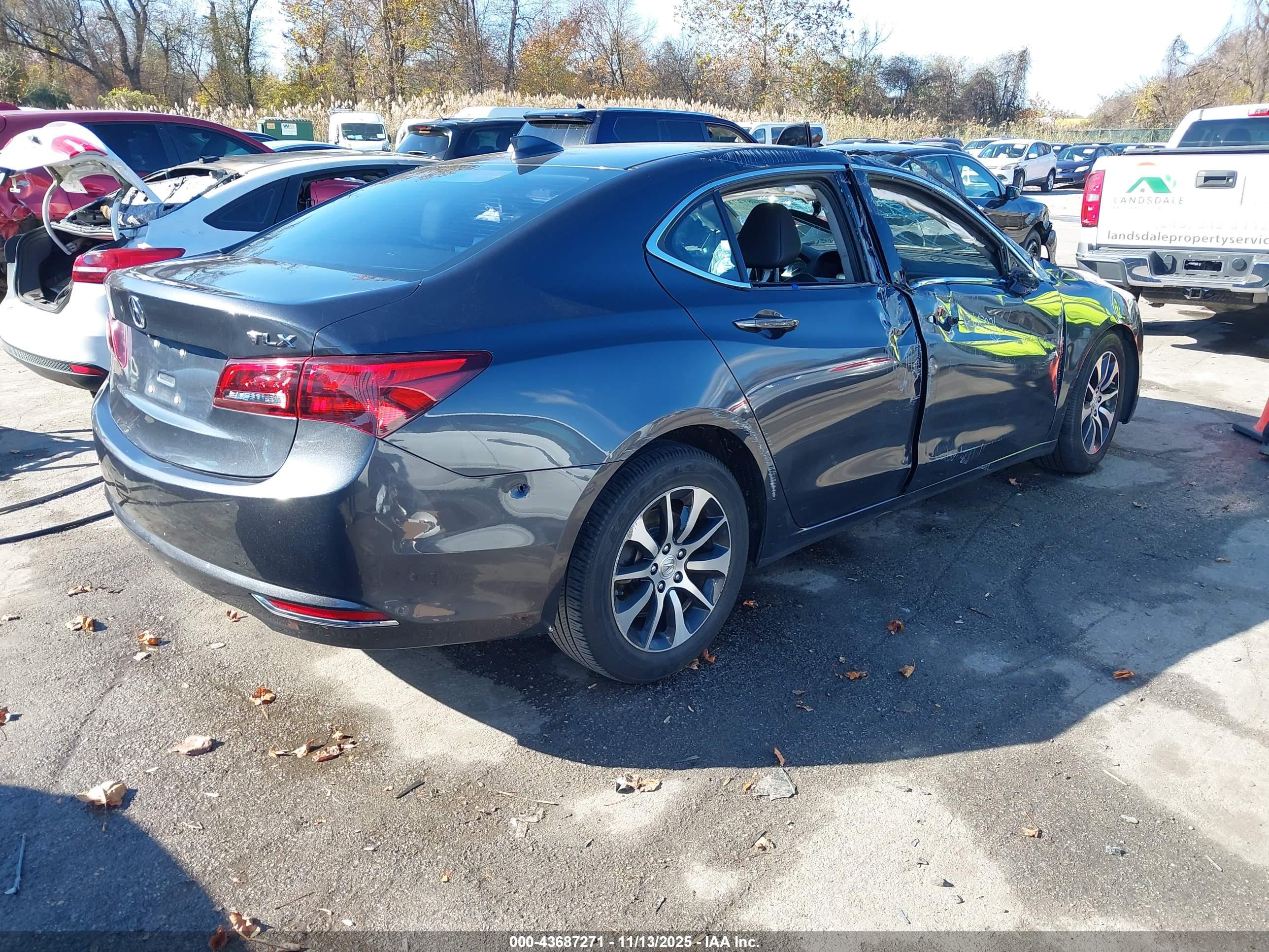 ACURA TLX image 4