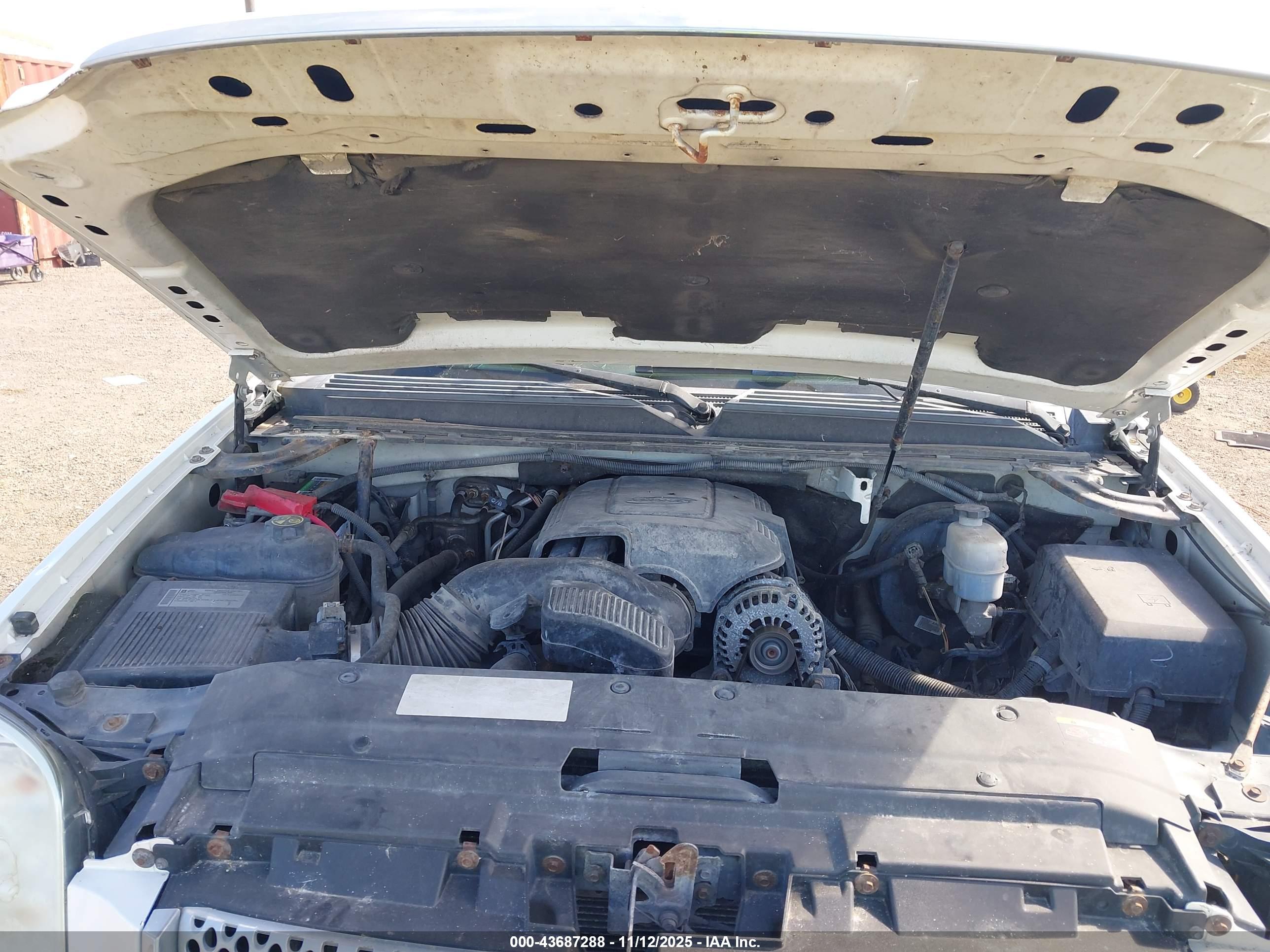 GMC YUKON image 10