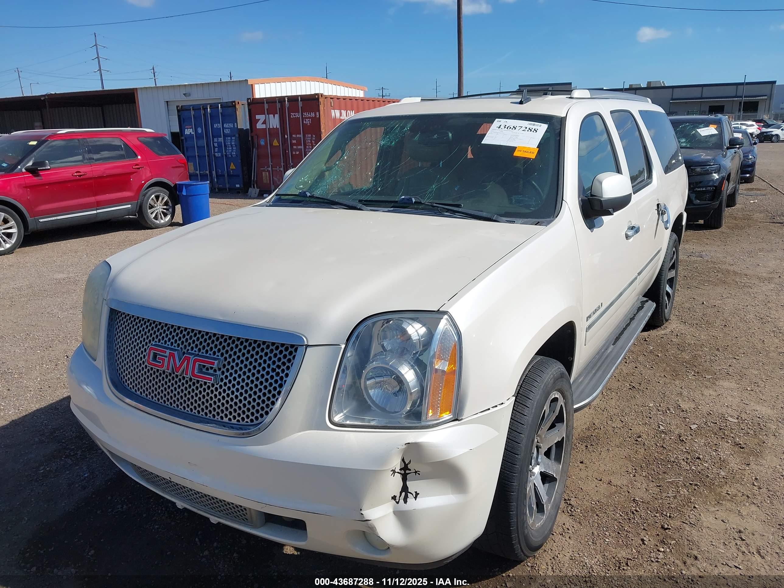 GMC YUKON image 6