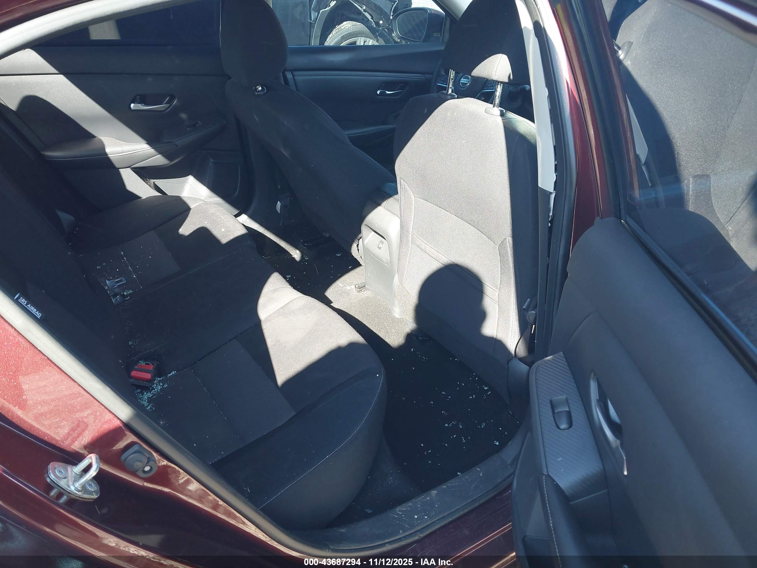 NISSAN SENTRA image 8