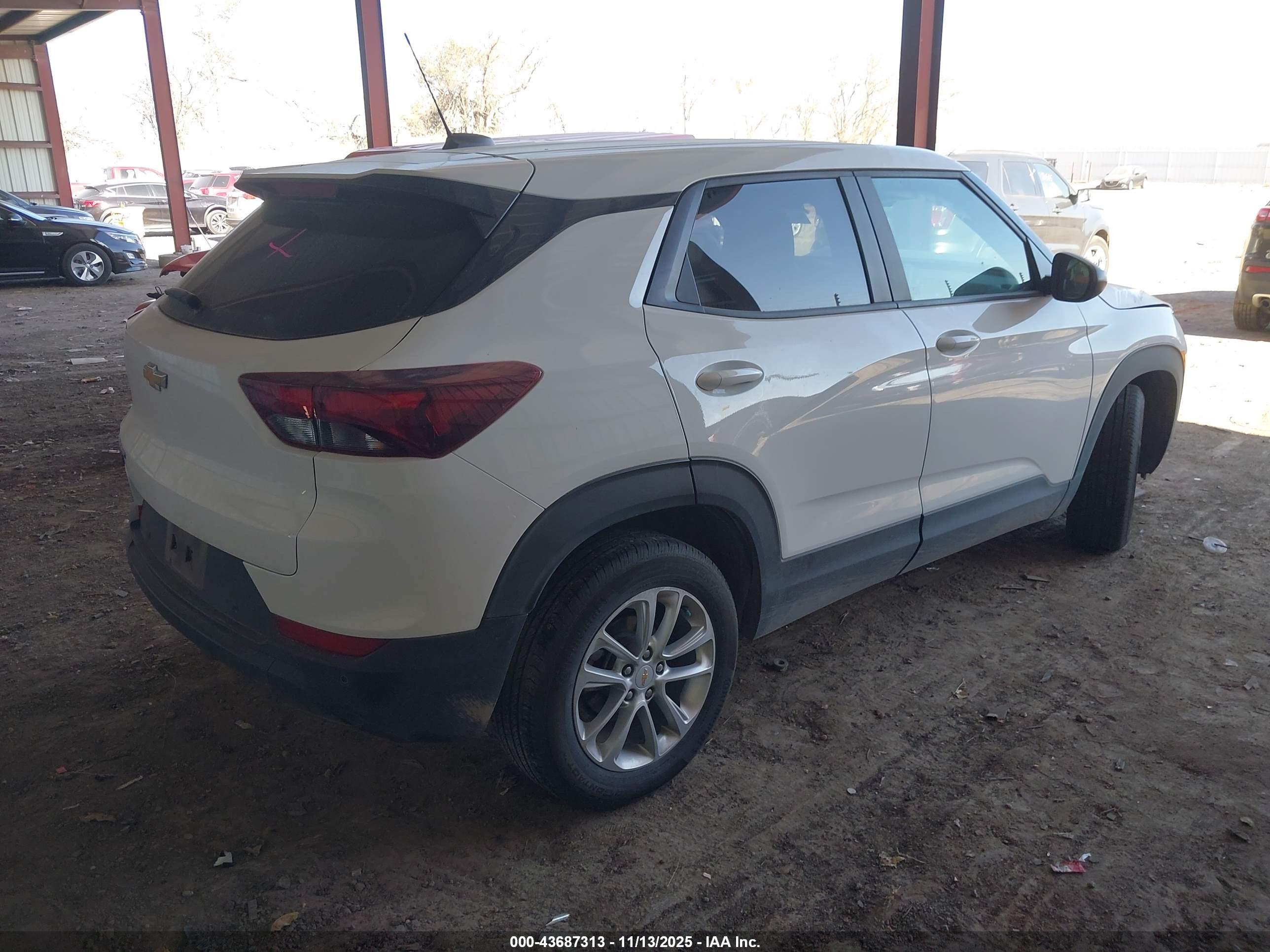 CHEVROLET TRAILBLAZER image 4