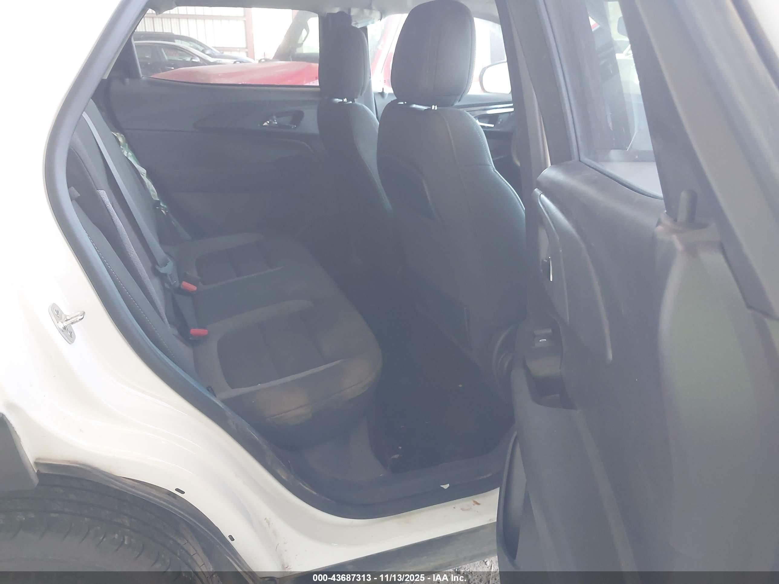 CHEVROLET TRAILBLAZER image 8