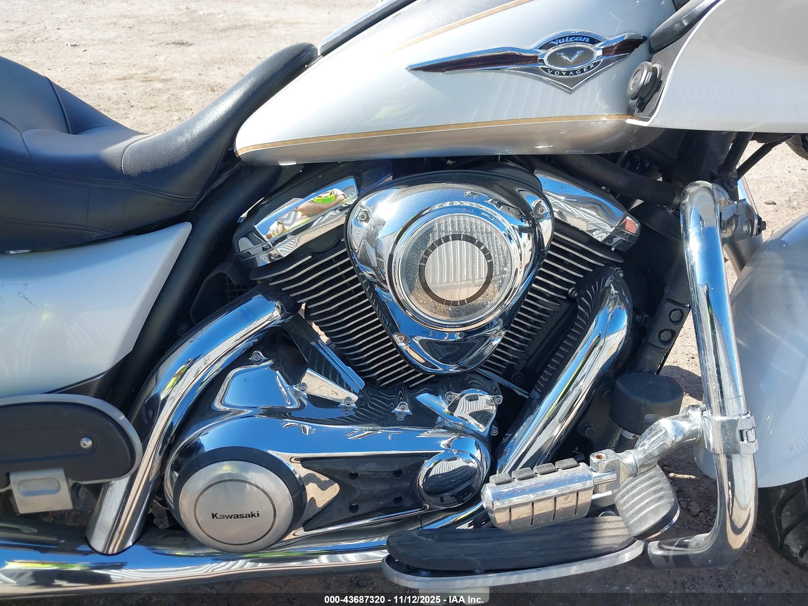 KAWASAKI VN1700 image 8