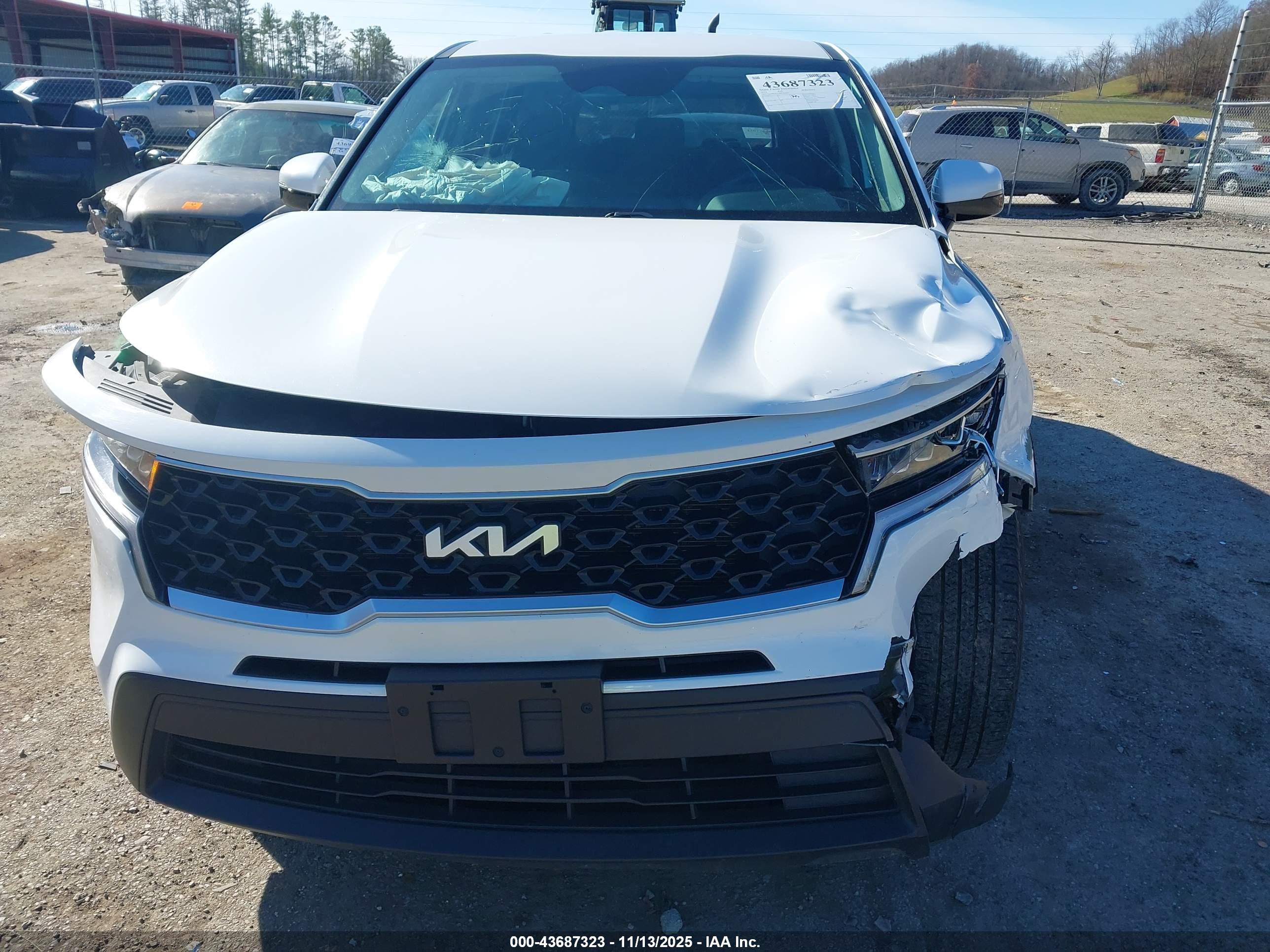 KIA SORENTO image 6
