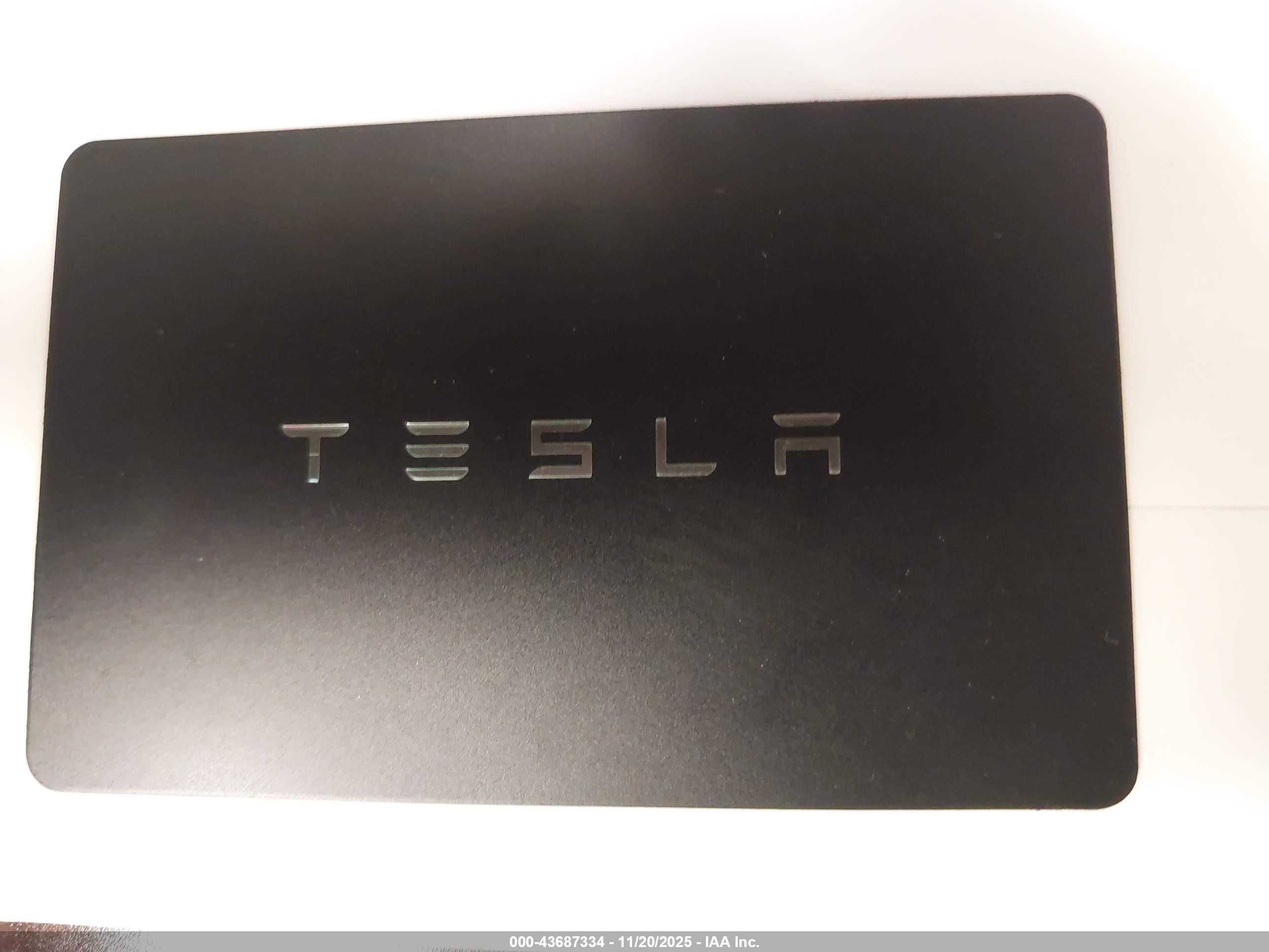 TESLA MODEL image 11