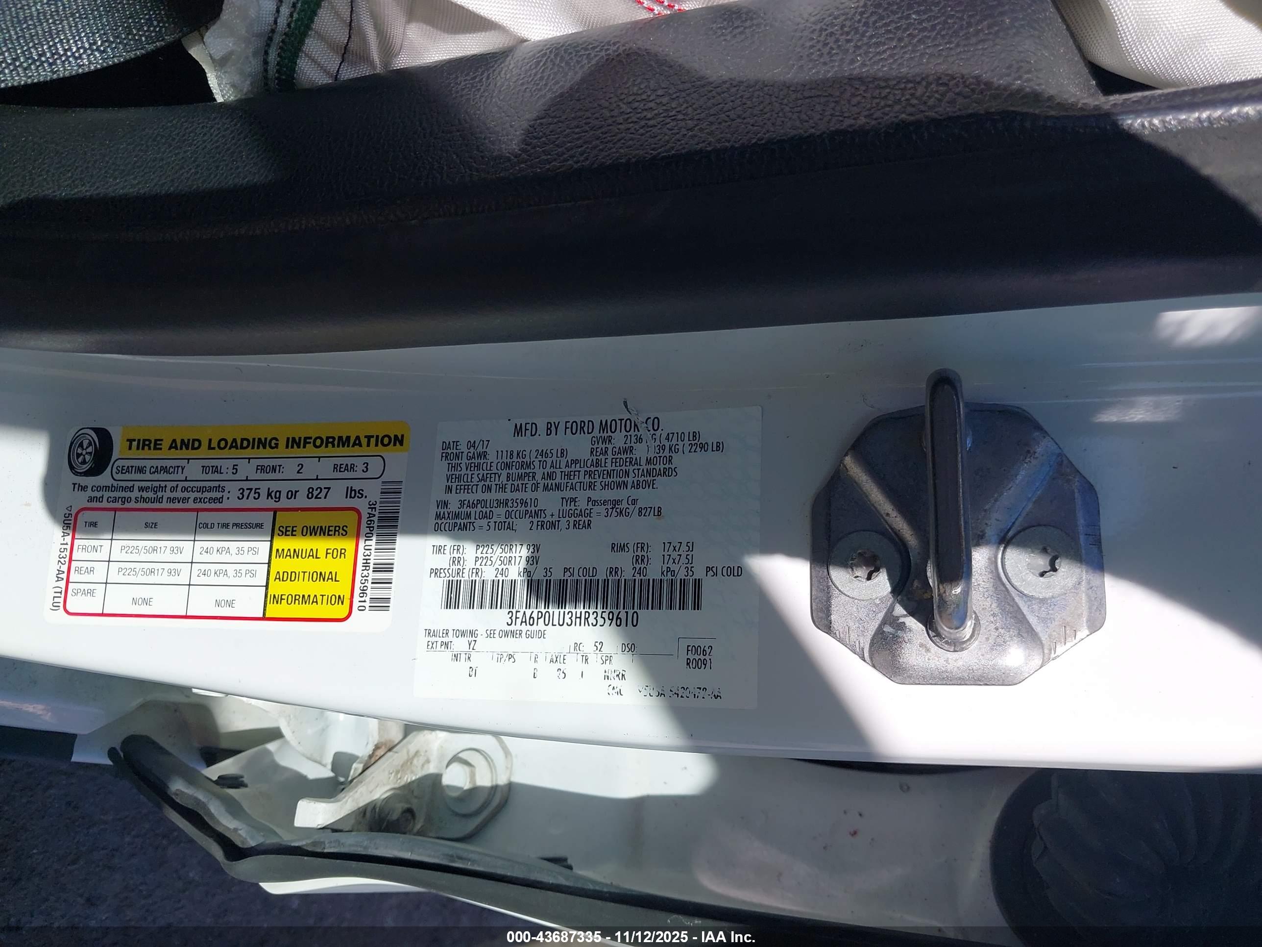 FORD FUSION image 9