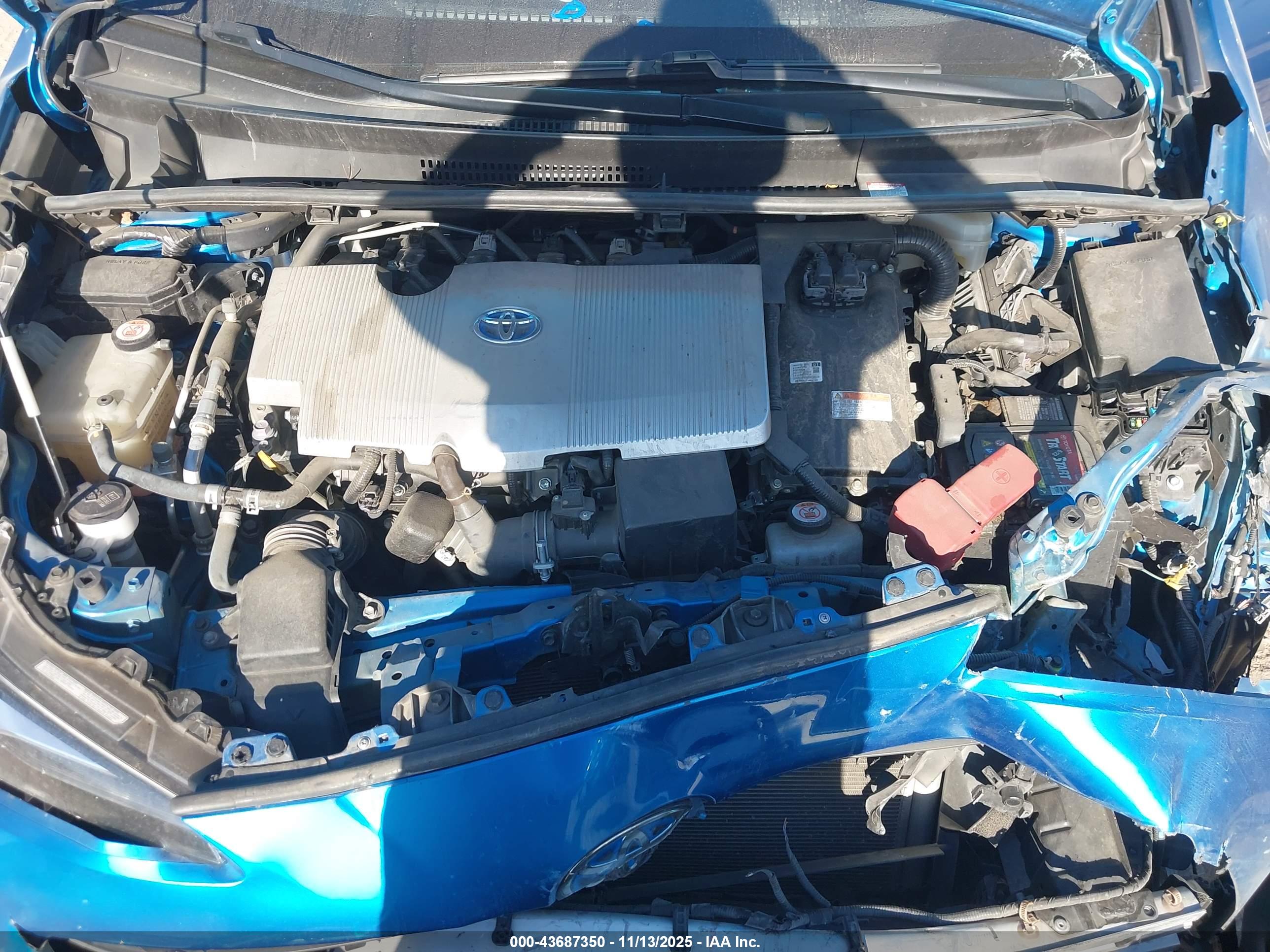 TOYOTA PRIUS image 10