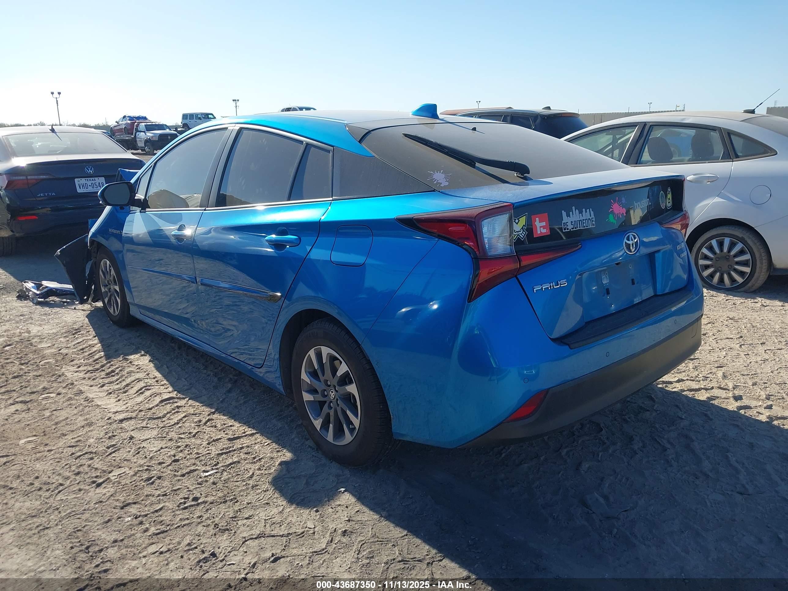 TOYOTA PRIUS image 3