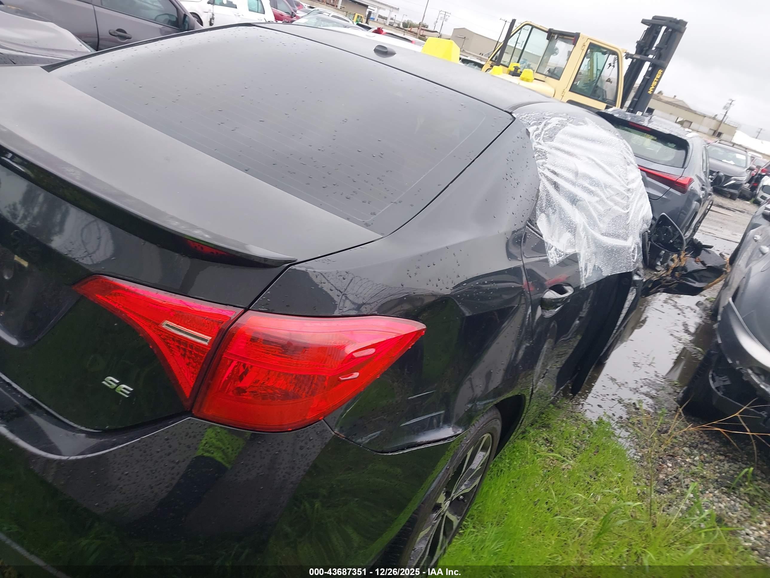 TOYOTA COROLLA image 4