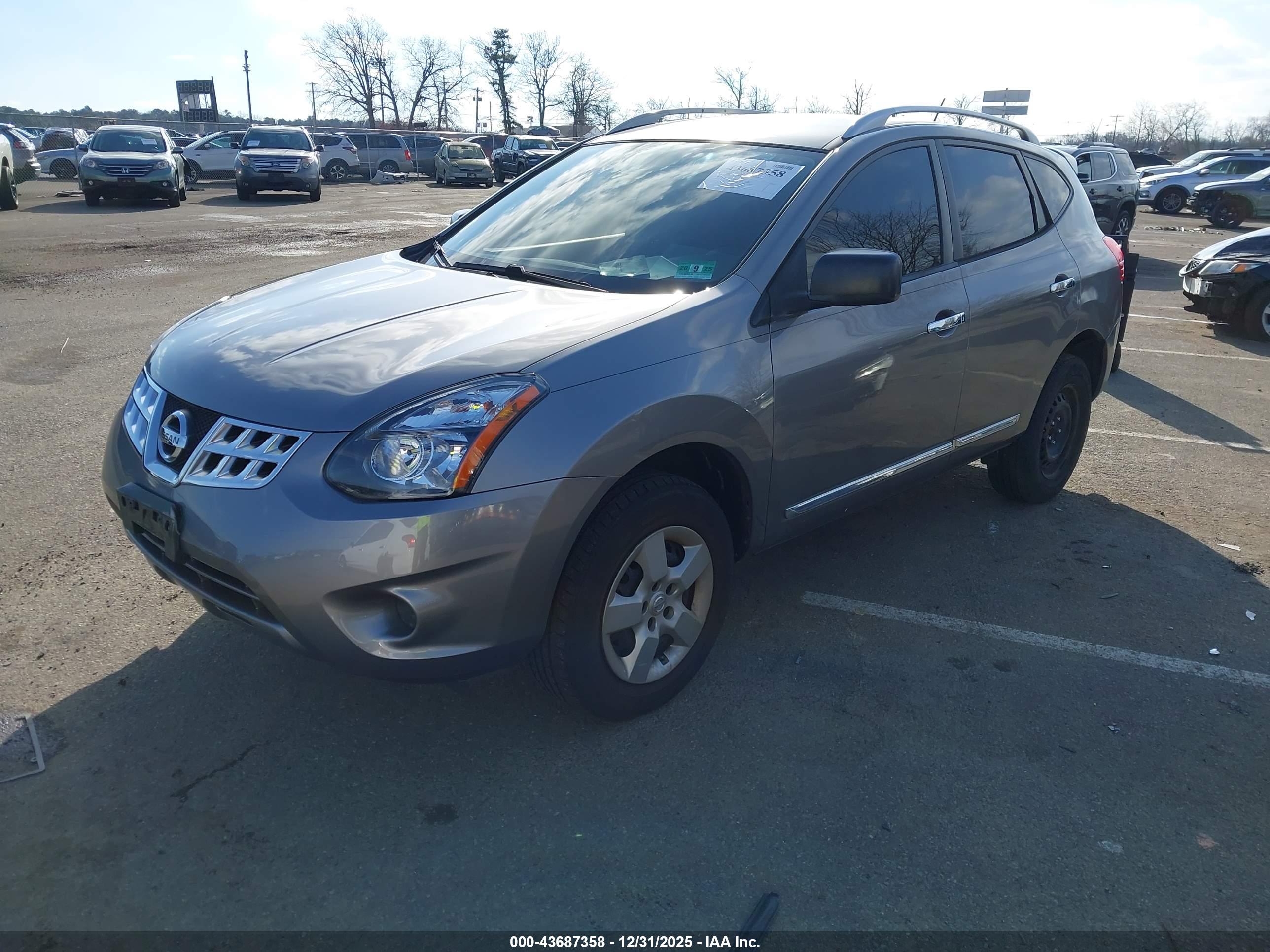 NISSAN ROGUE image 2