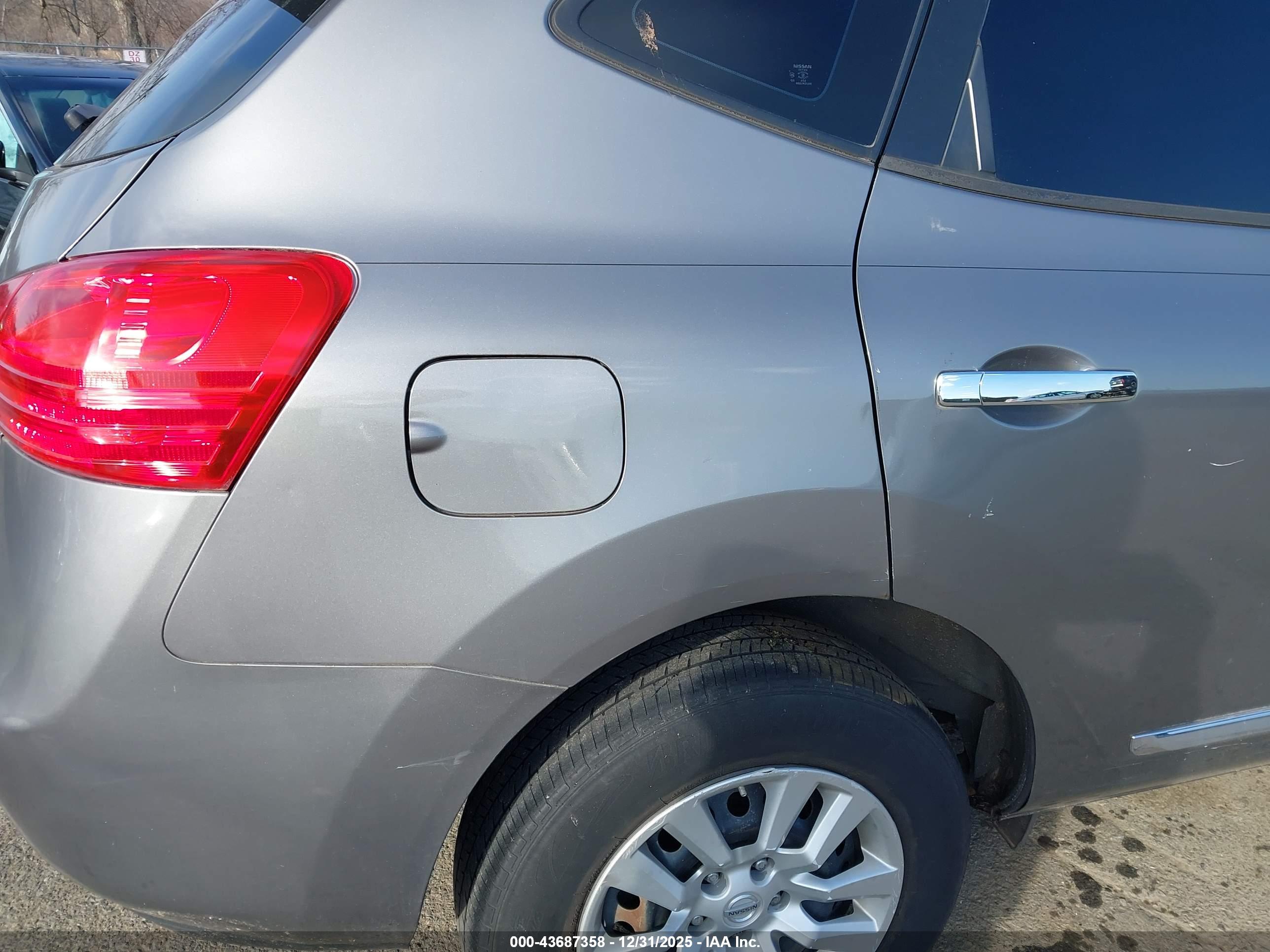 NISSAN ROGUE image 6