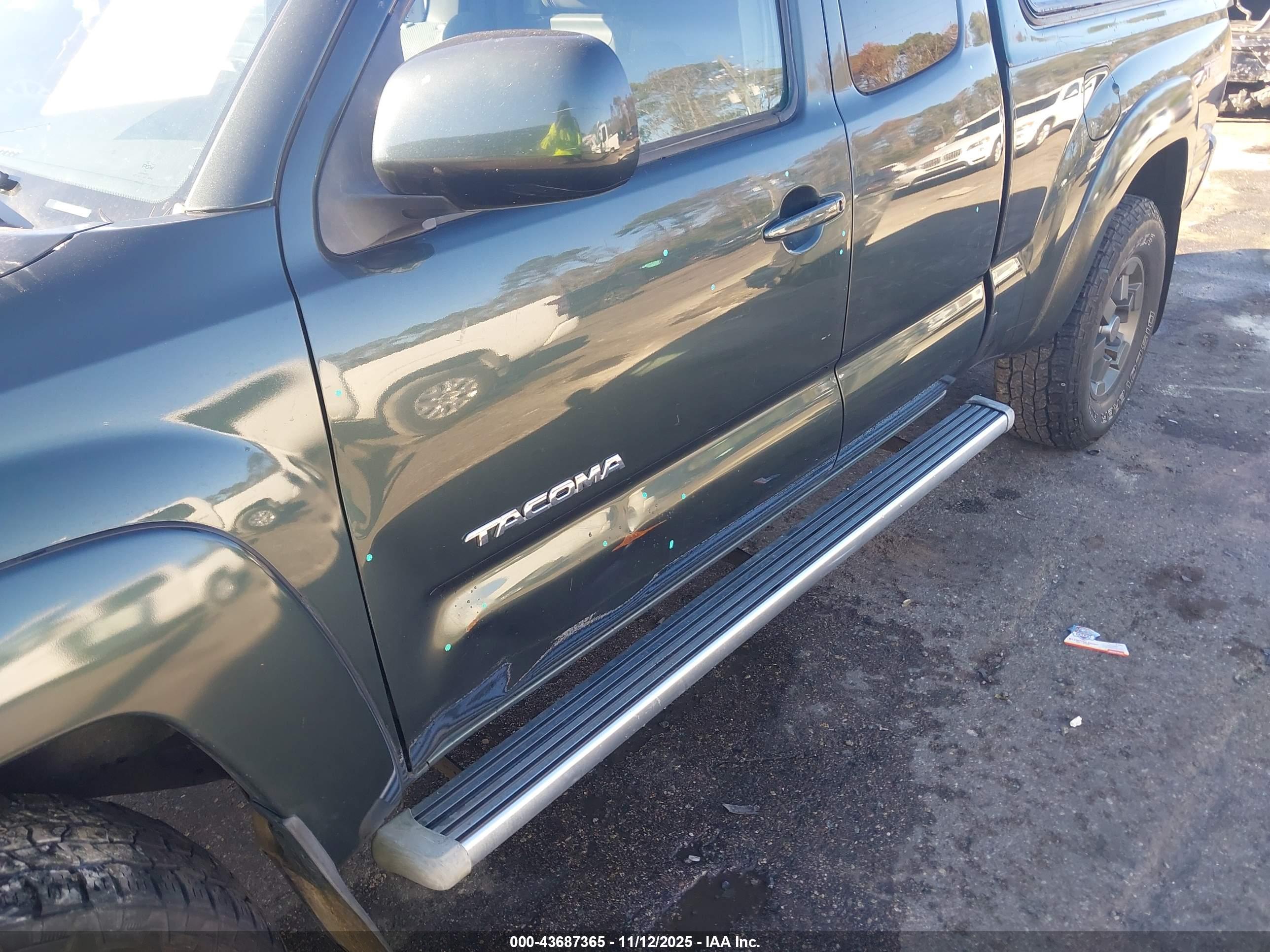 TOYOTA TACOMA image 6