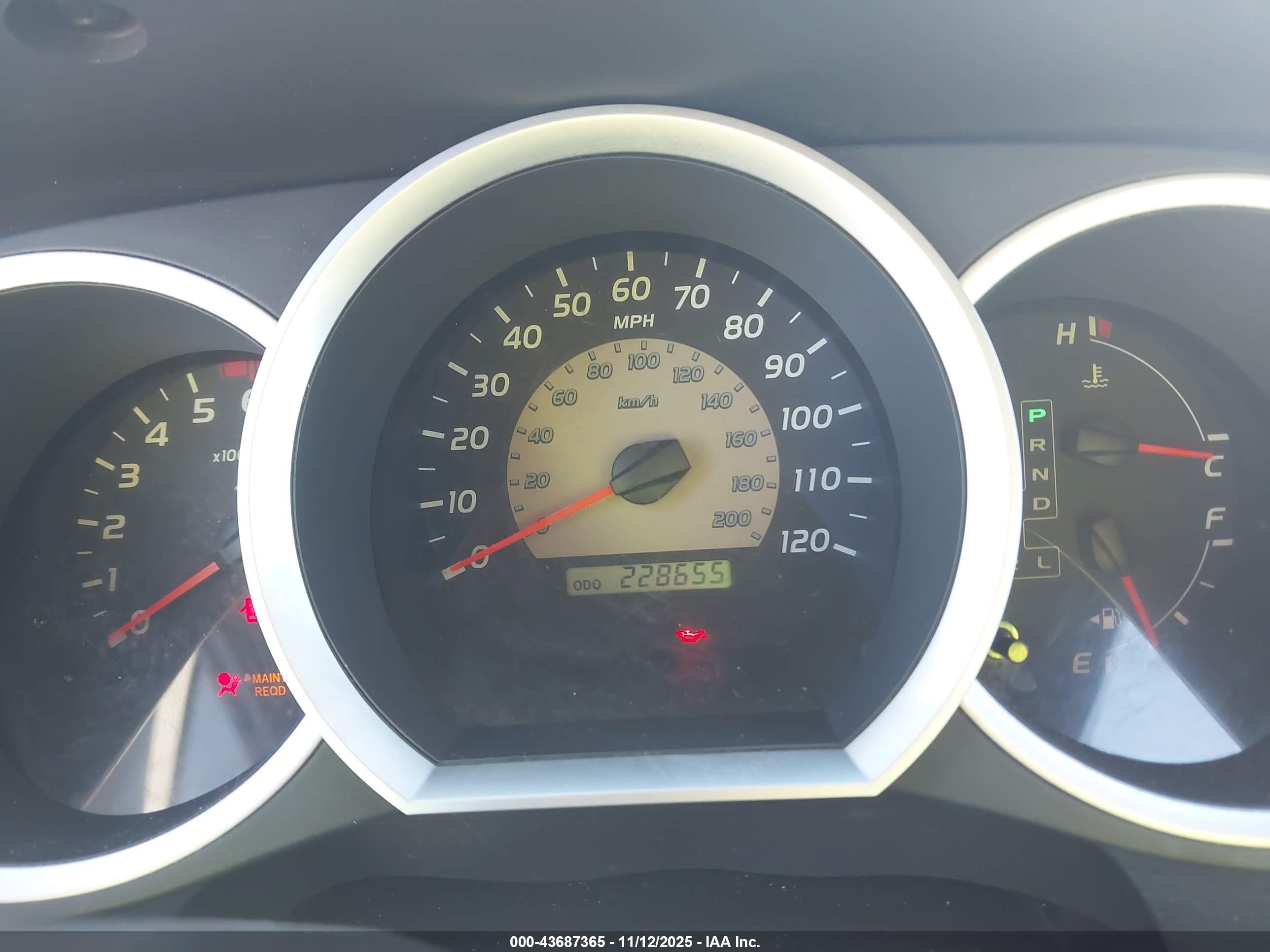 TOYOTA TACOMA image 7