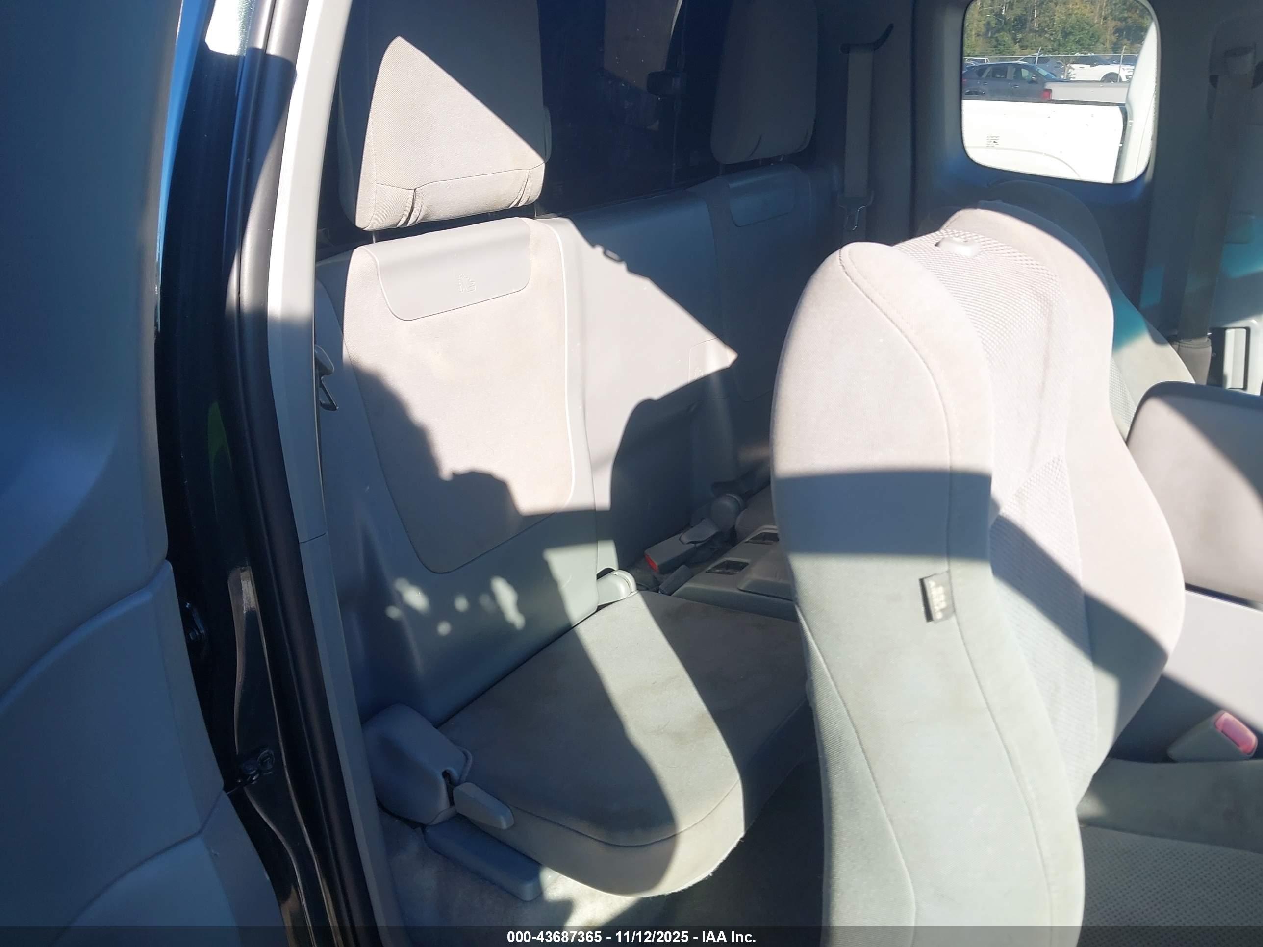 TOYOTA TACOMA image 8