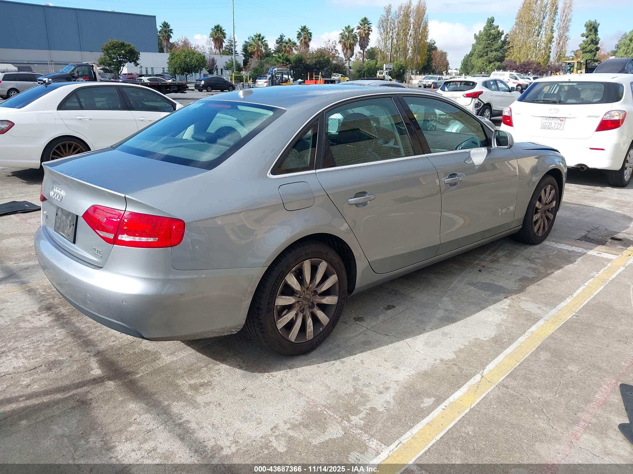 AUDI A4 image 4