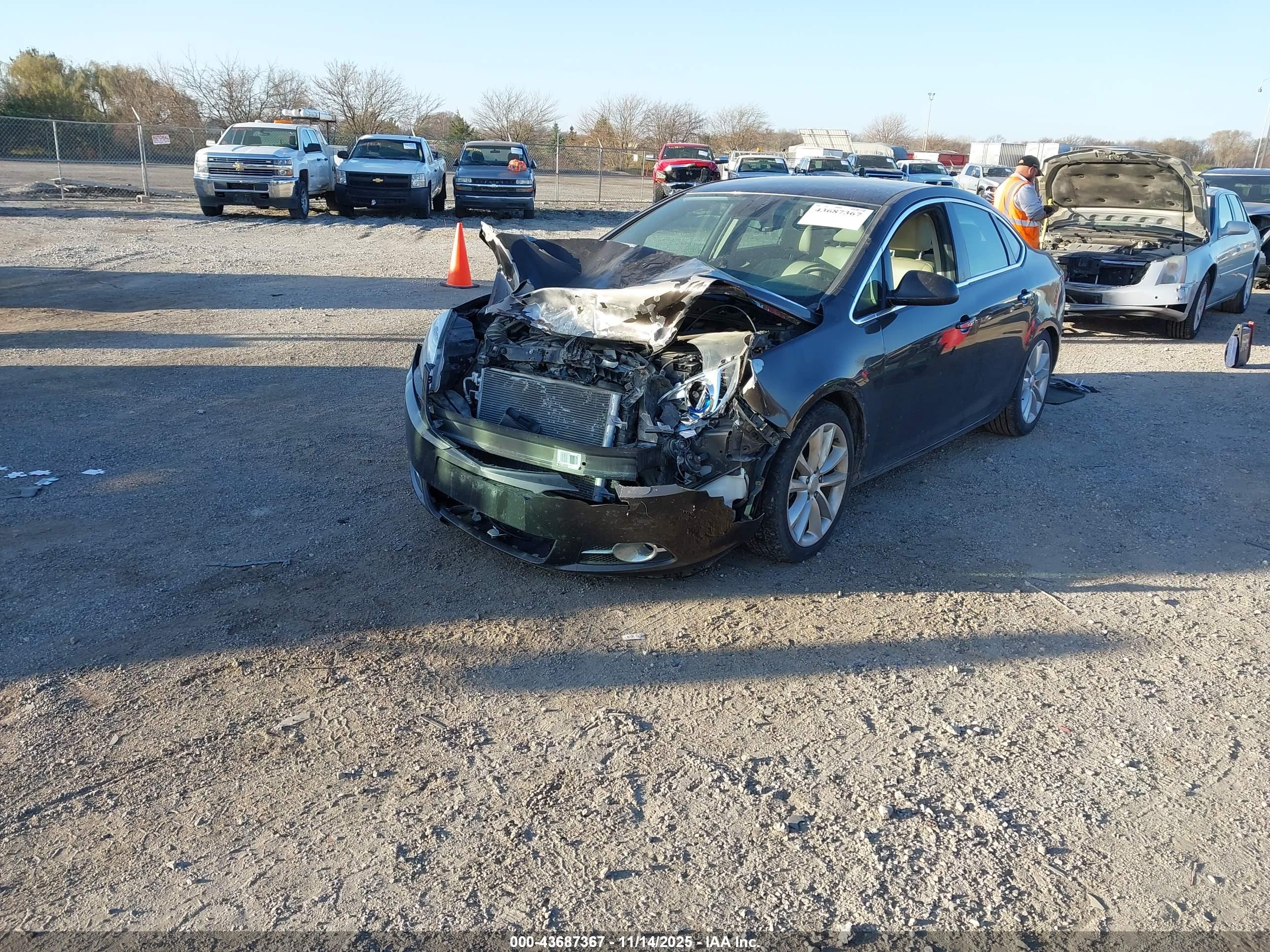 BUICK VERANO image 2