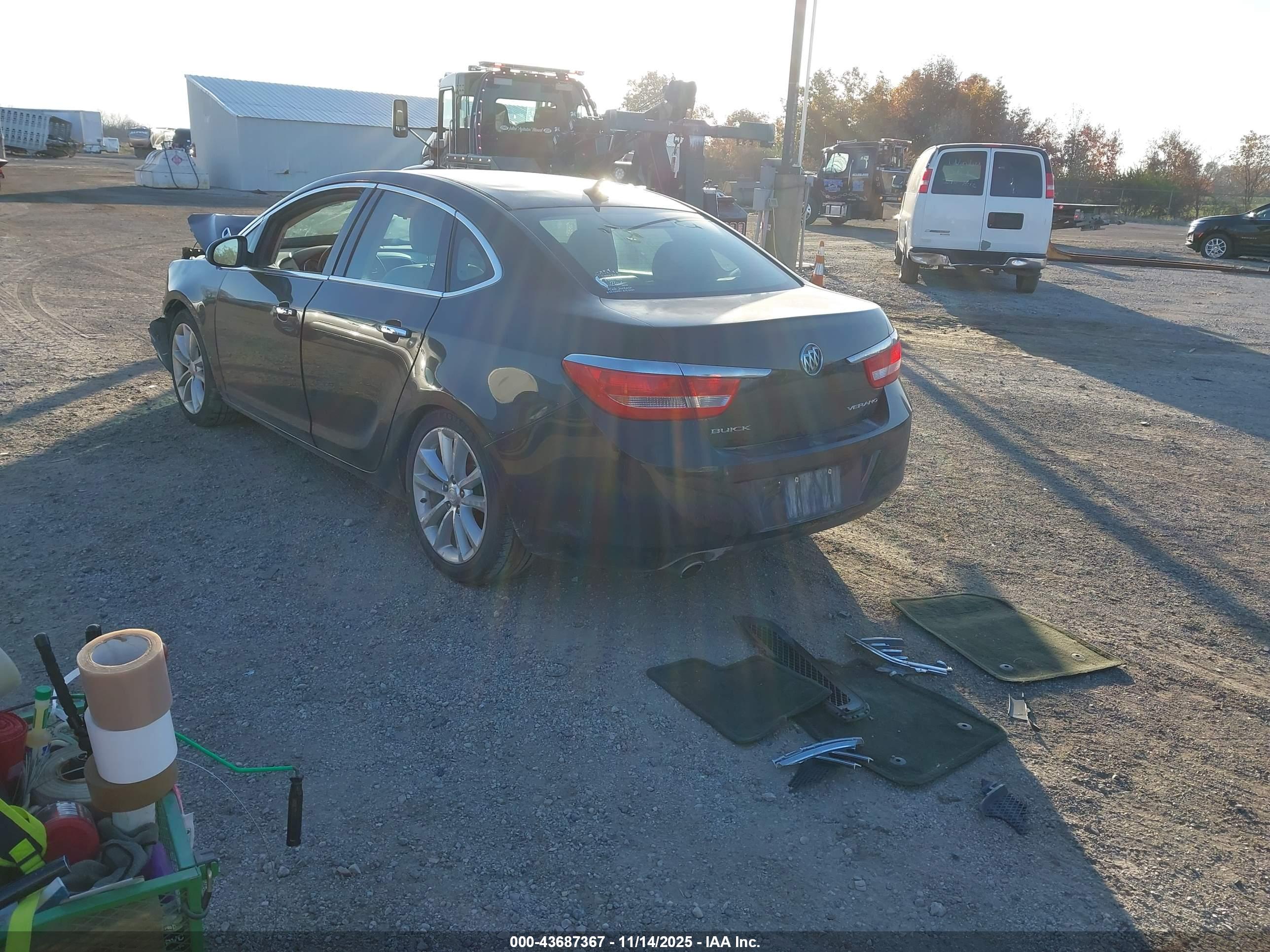 BUICK VERANO image 3