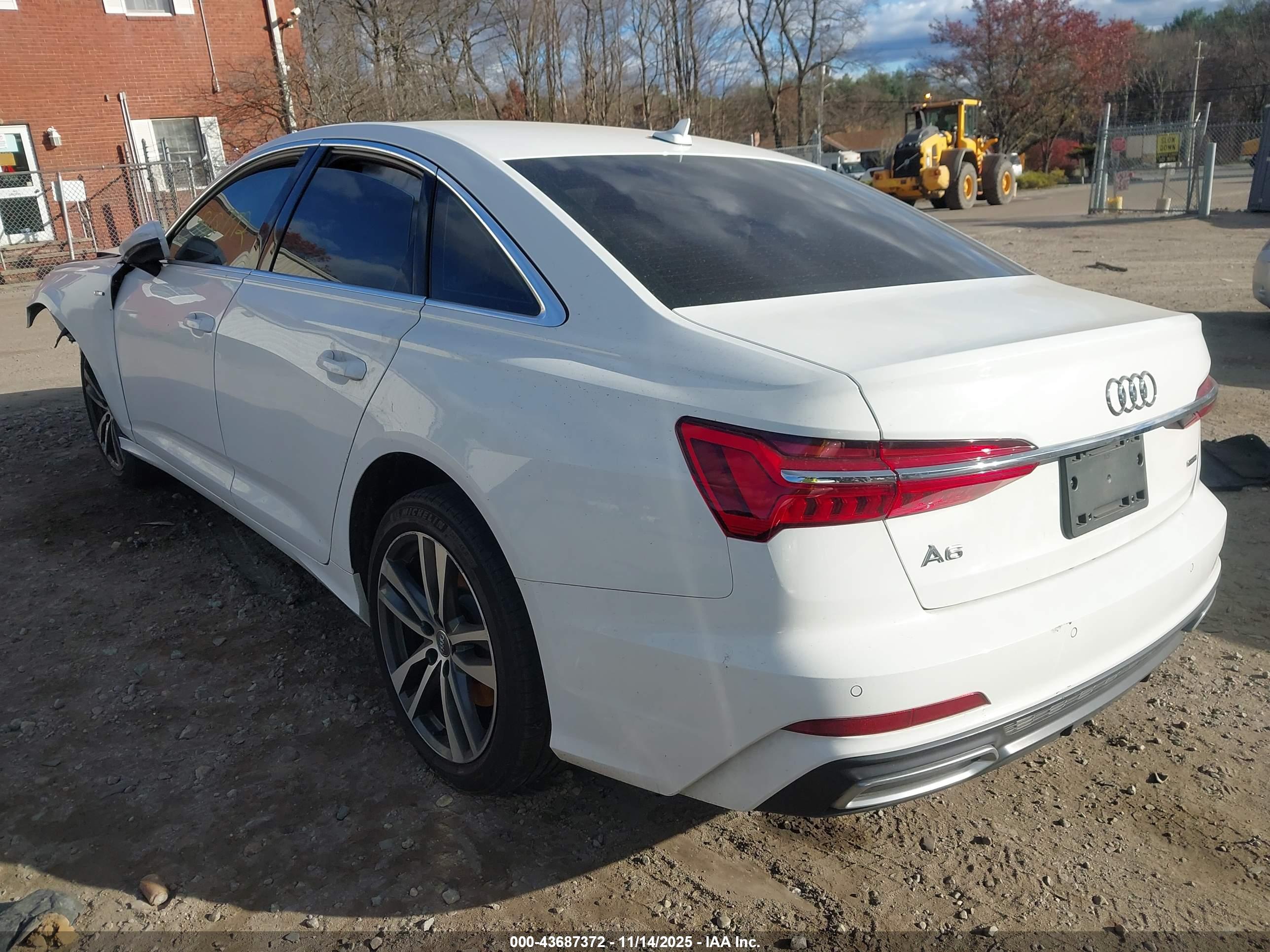 AUDI A6 image 3